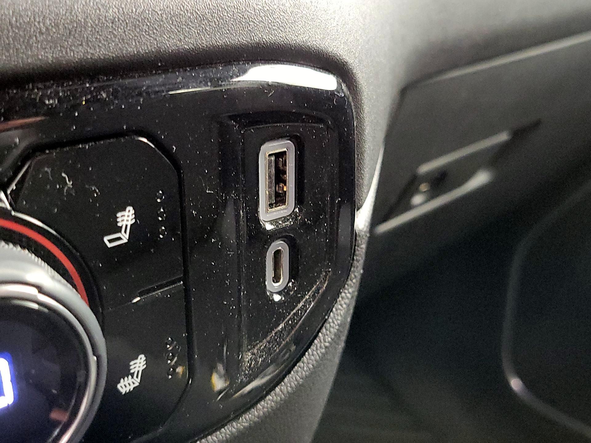 Thumbnail: 2022 Chevrolet Silverado 1500 - 18