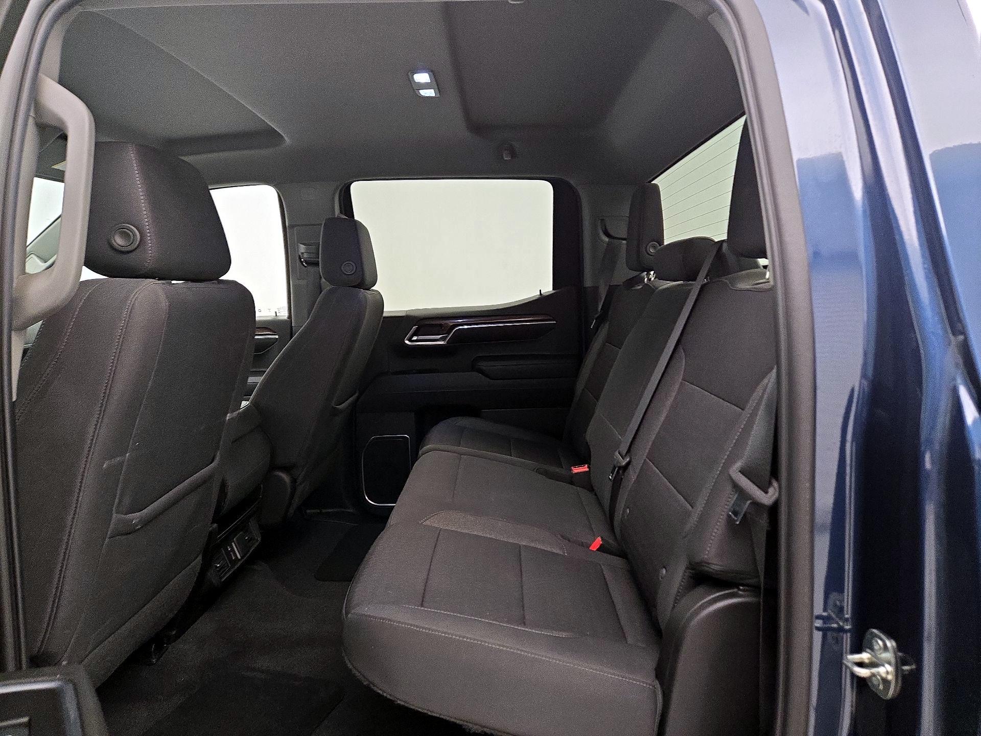 Thumbnail: 2022 Chevrolet Silverado 1500 - 19