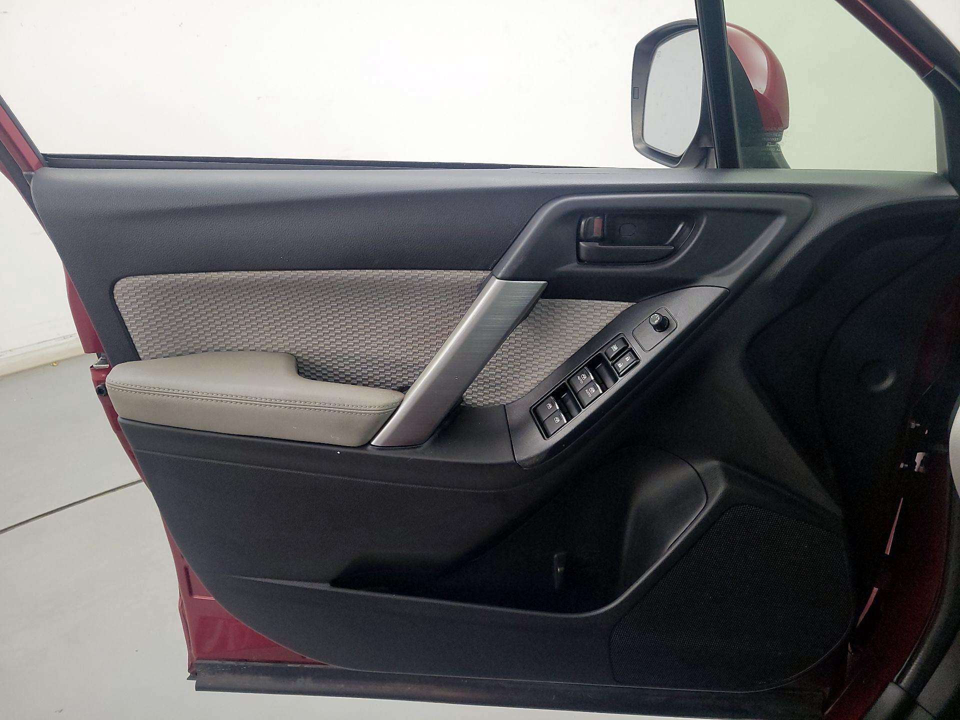 Thumbnail: 2018 Subaru Forester - 12