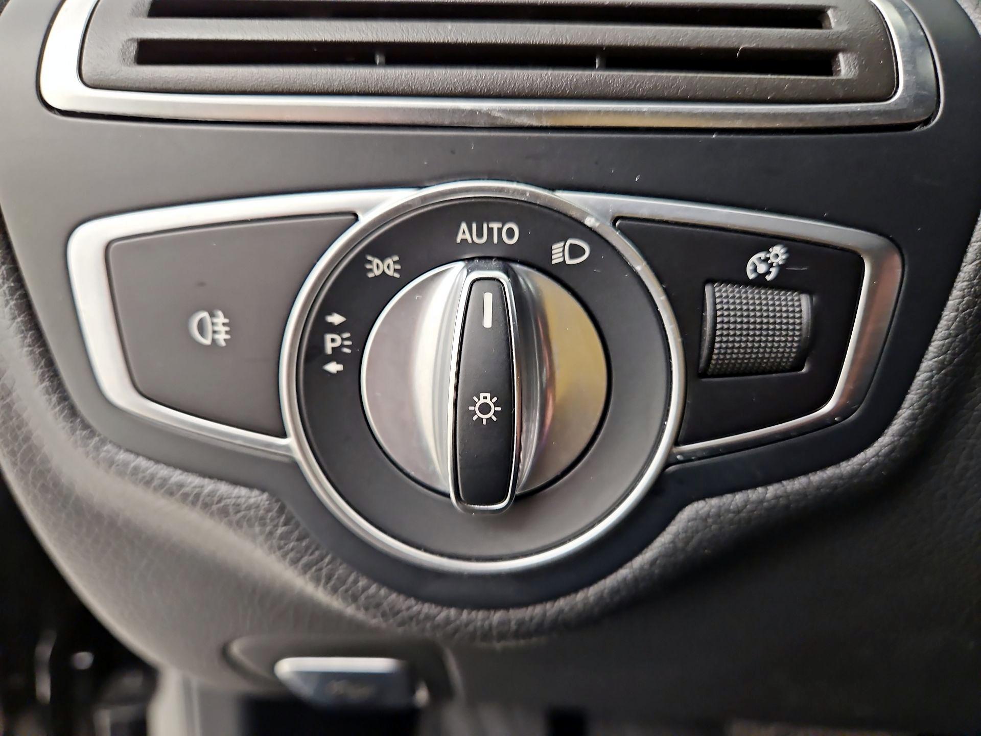 Thumbnail: 2019 Mercedes-Benz C-Class - 13