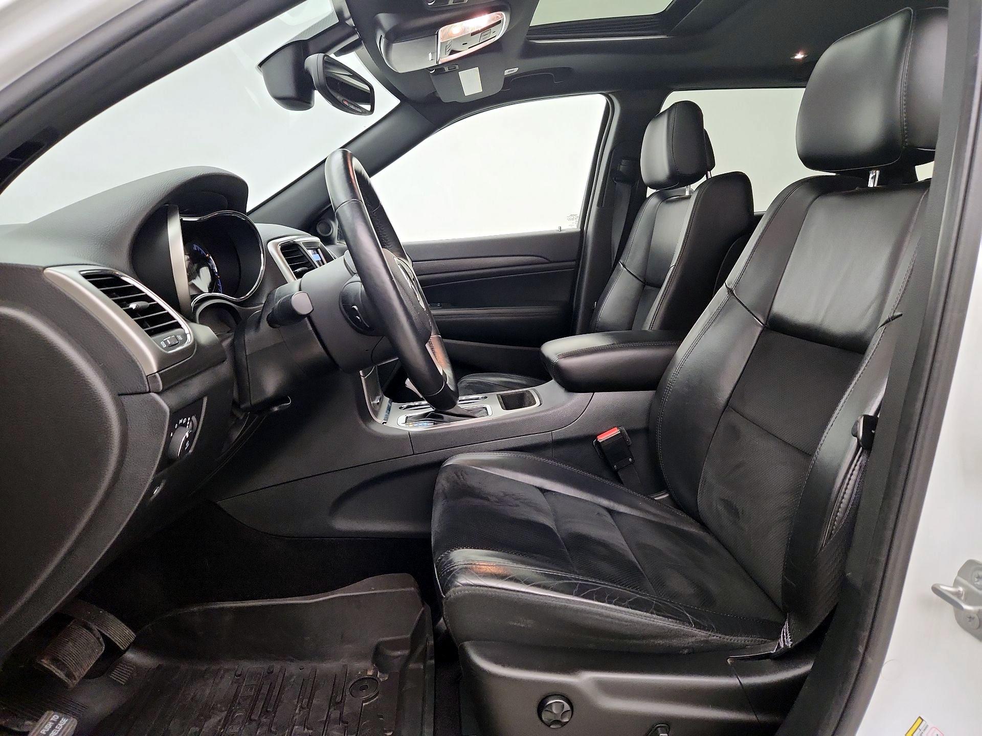 Thumbnail: 2018 Jeep Grand Cherokee - 11