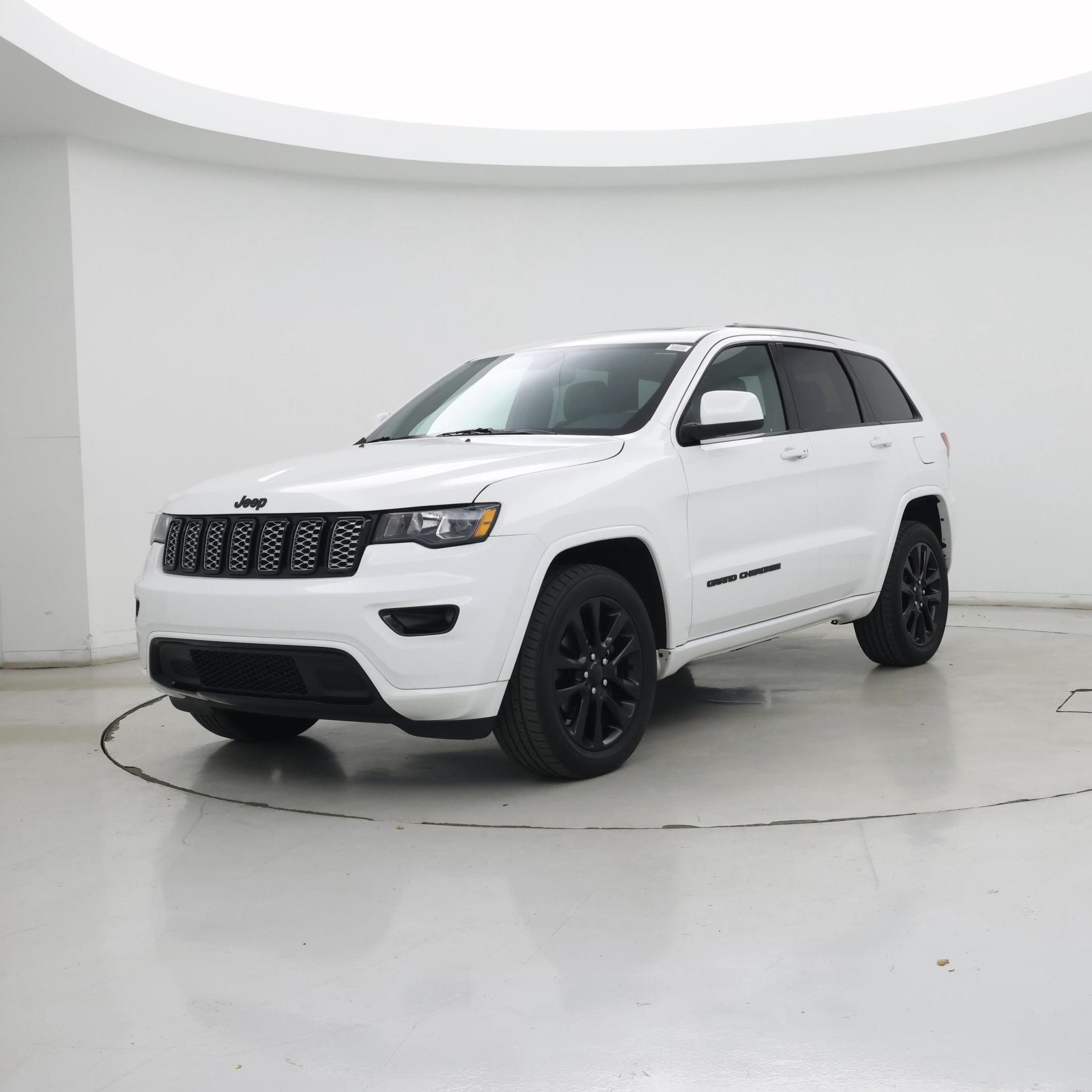 Thumbnail: 2018 Jeep Grand Cherokee - 4