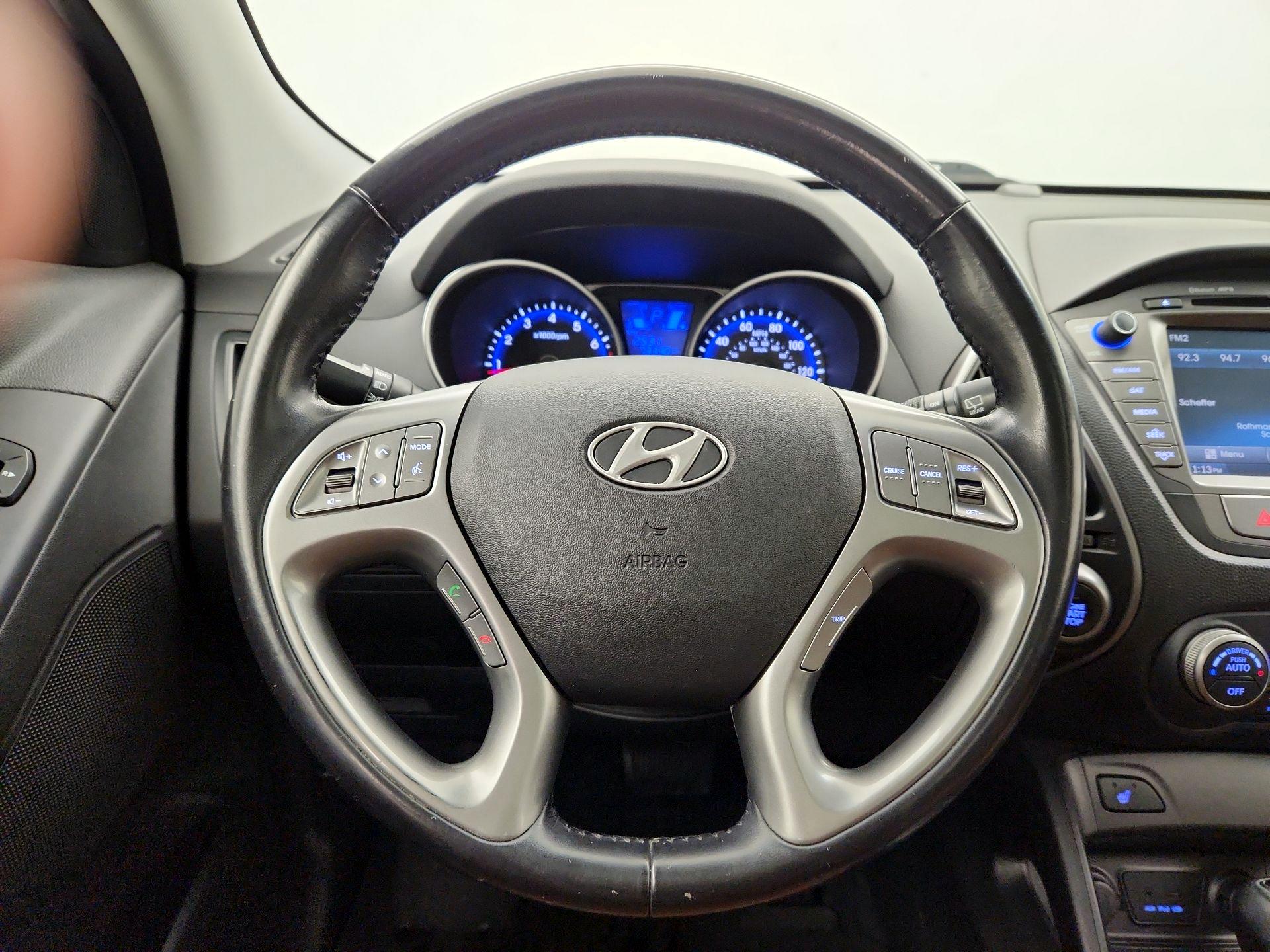 Thumbnail: 2015 Hyundai Tucson - 10