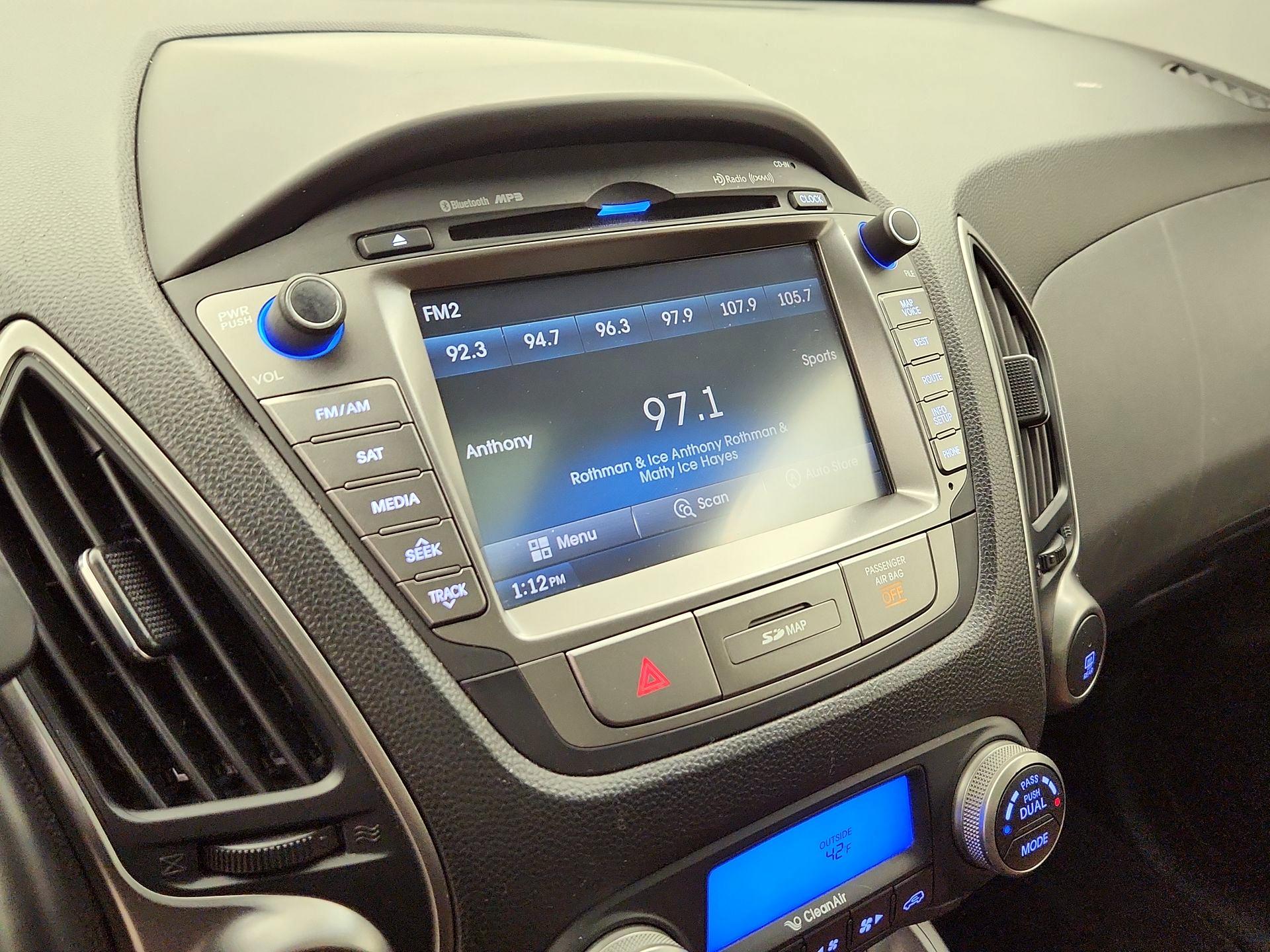 Thumbnail: 2015 Hyundai Tucson - 16