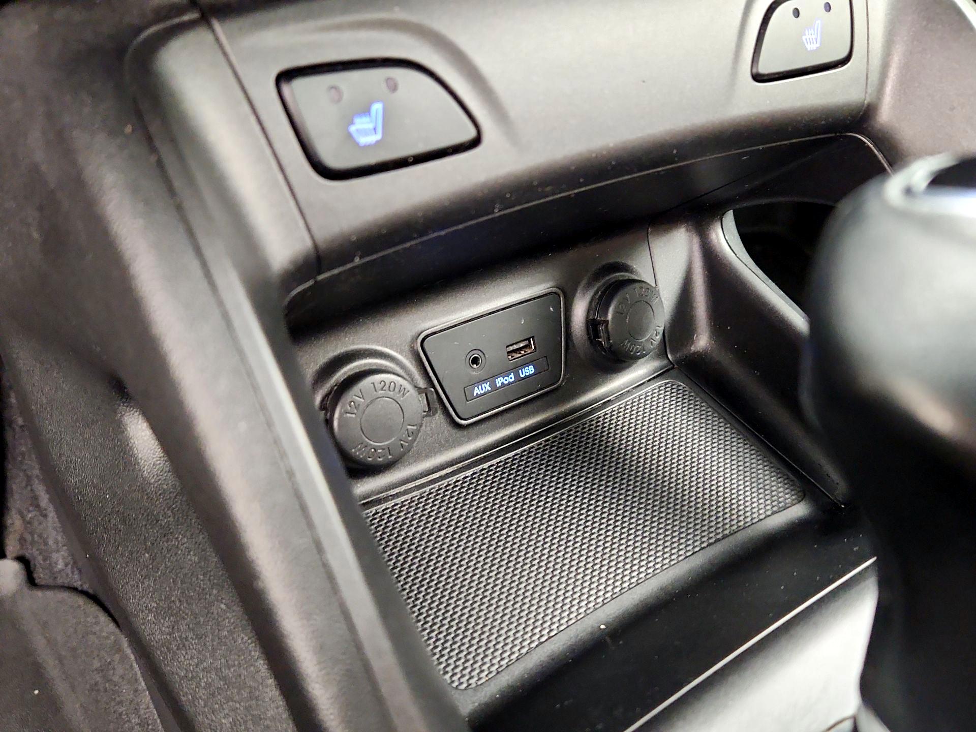 Thumbnail: 2015 Hyundai Tucson - 19