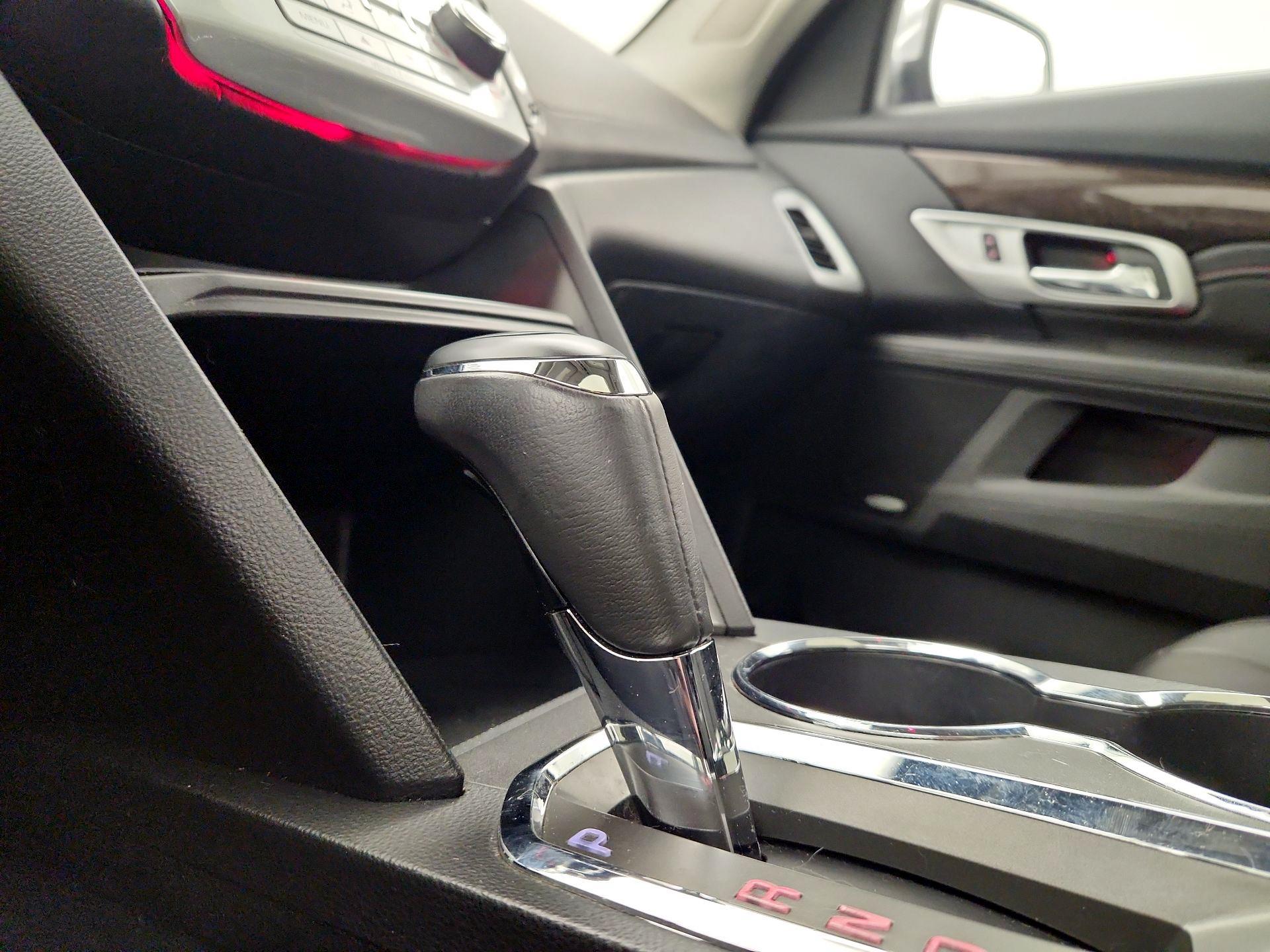 Thumbnail: 2016 GMC Terrain - 18