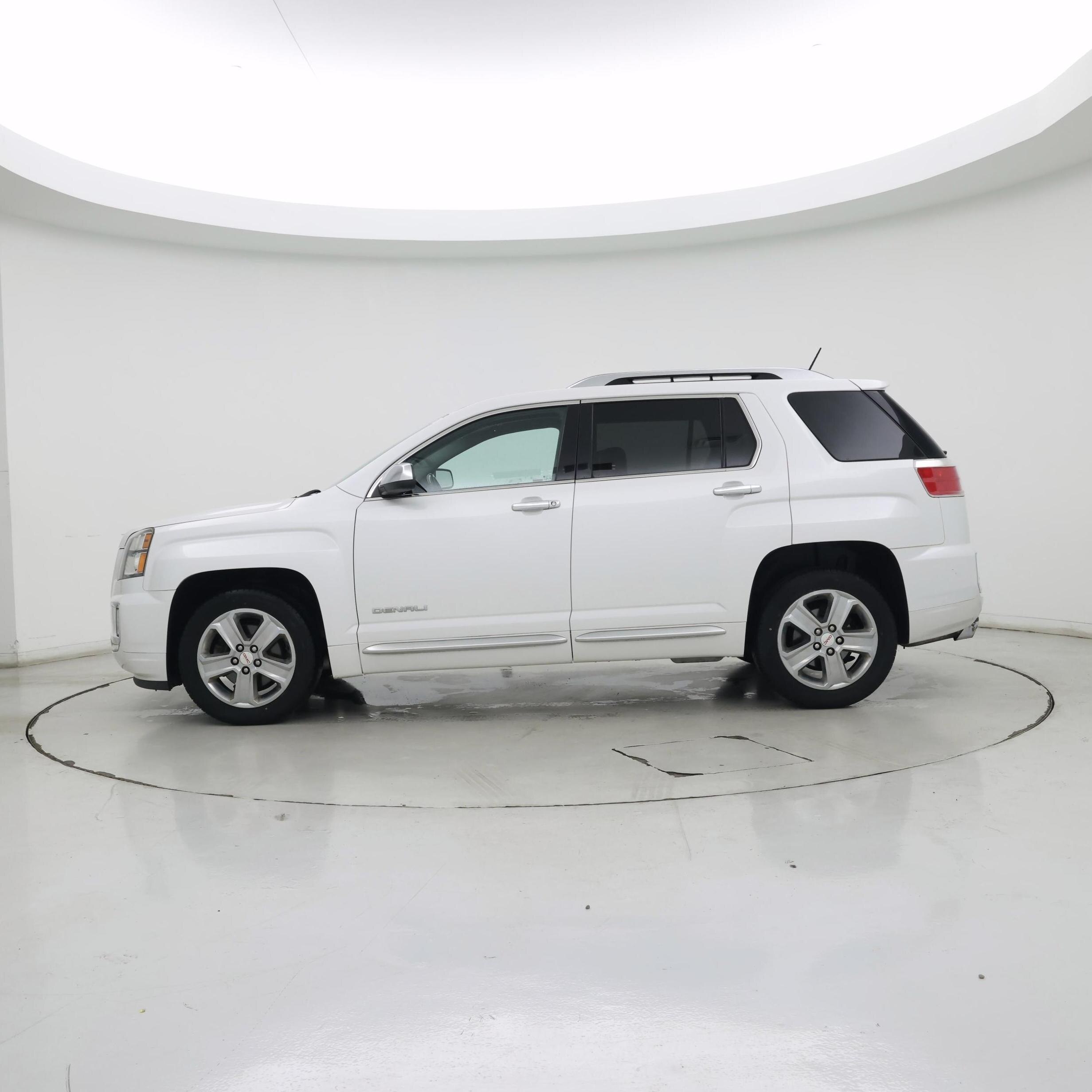 Thumbnail: 2016 GMC Terrain - 3