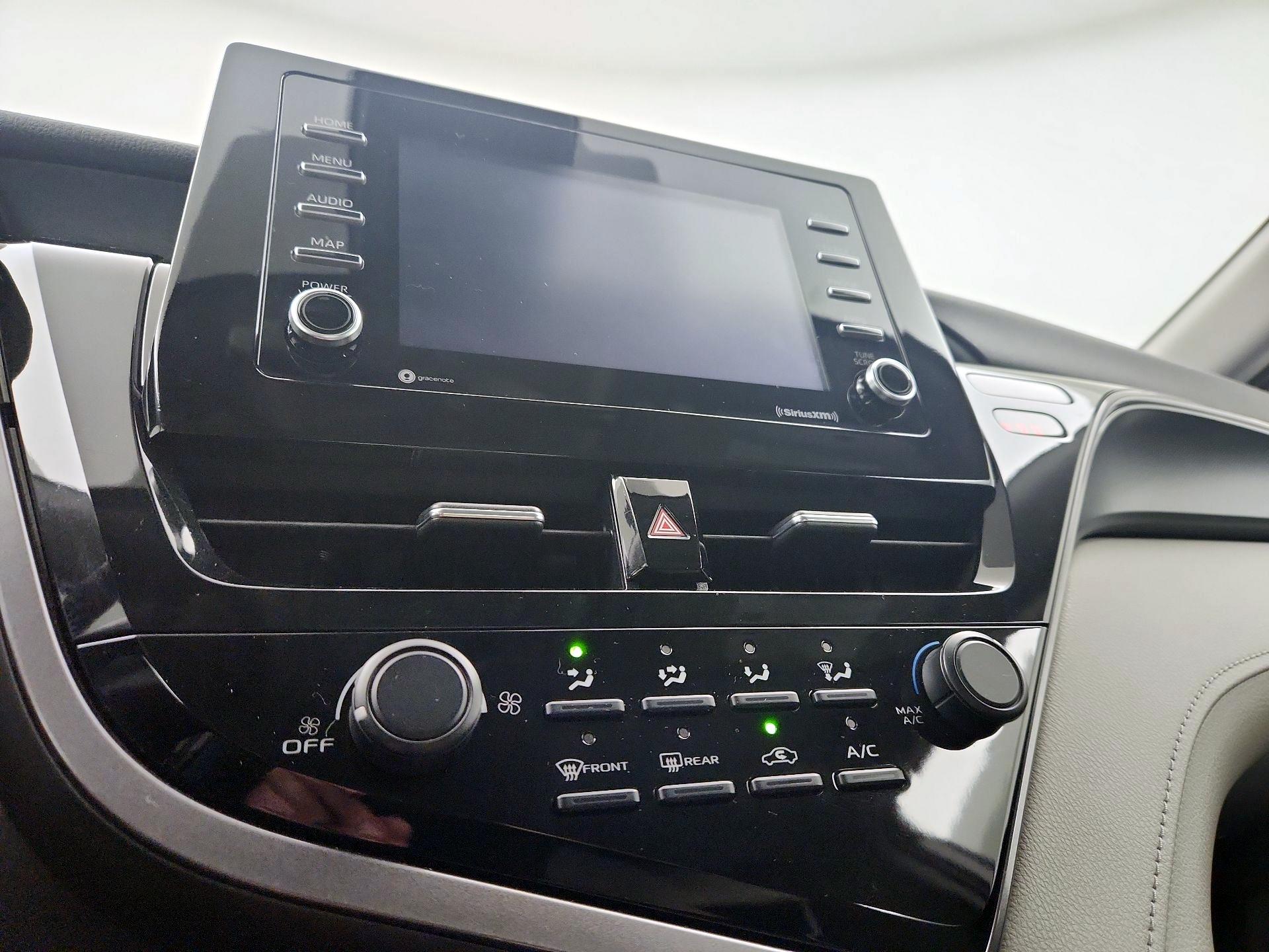 Thumbnail: 2021 Toyota Camry - 16