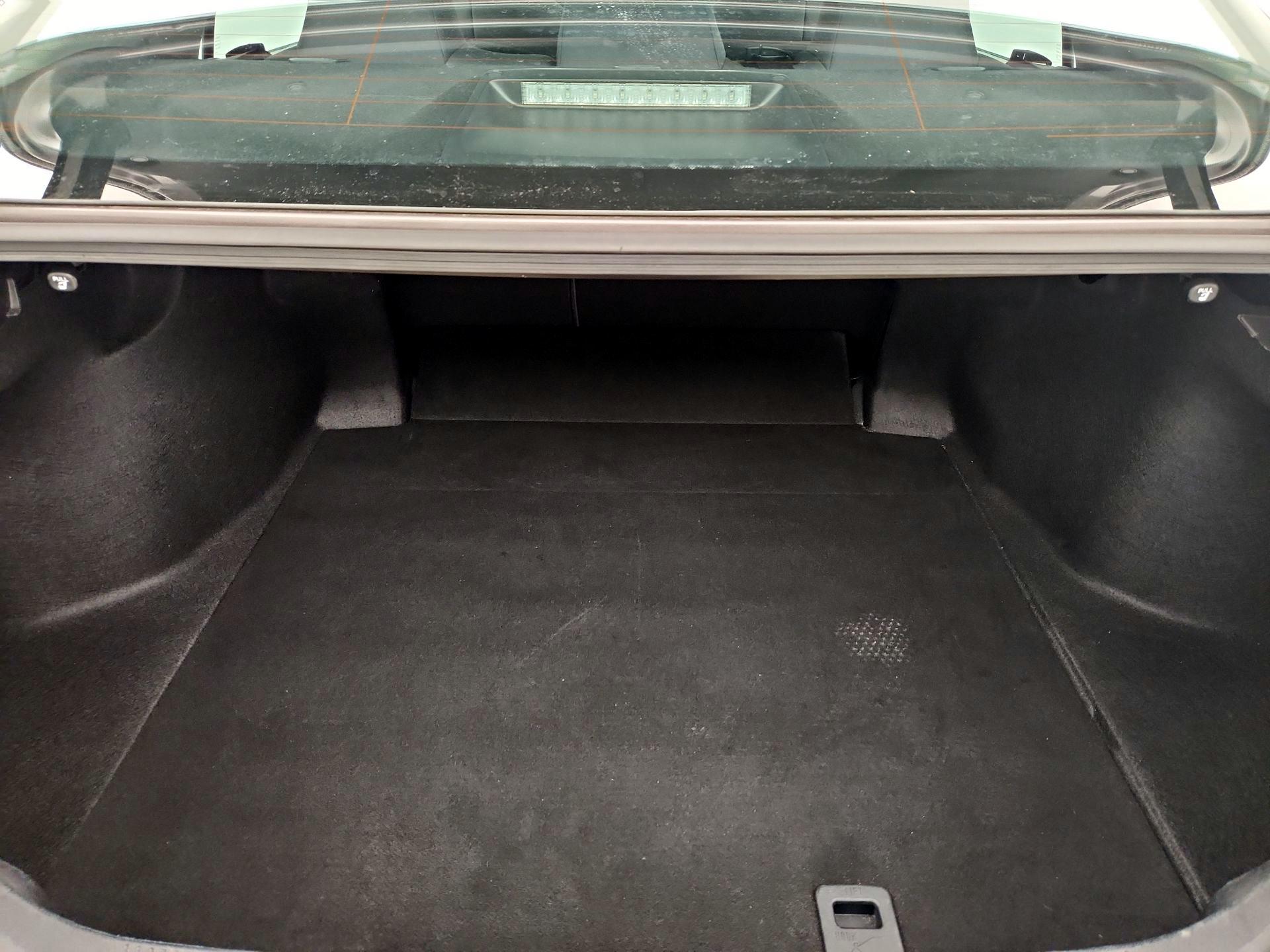 Thumbnail: 2021 Toyota Camry - 20