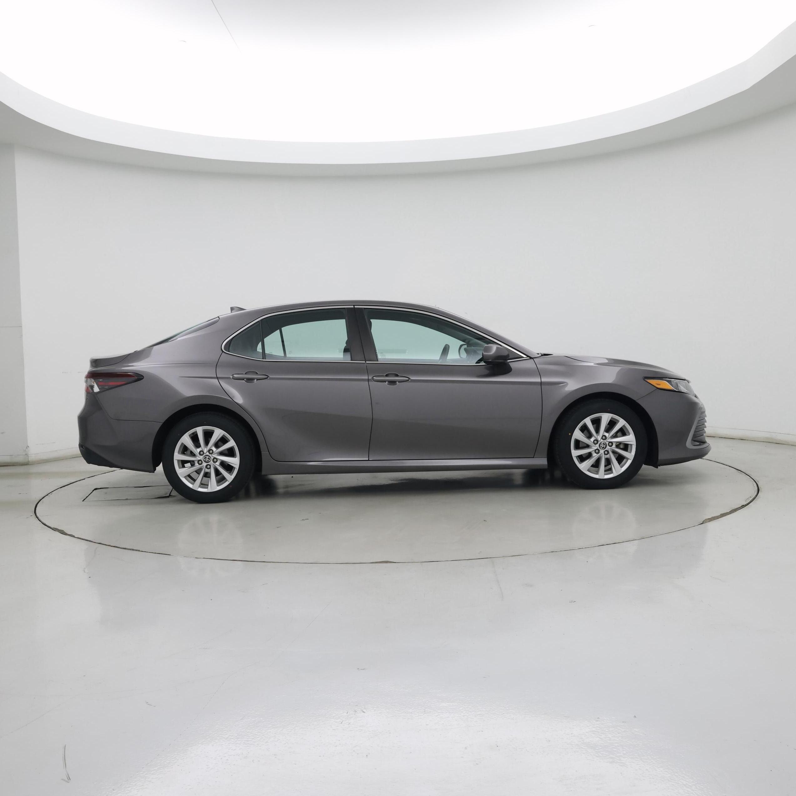 Thumbnail: 2021 Toyota Camry - 7