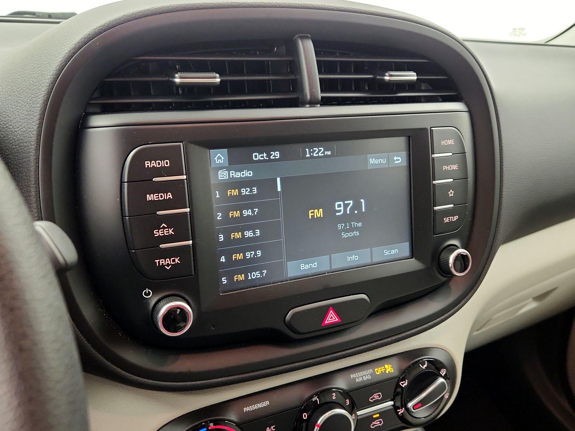 Thumbnail: 2020 Kia Soul - 15