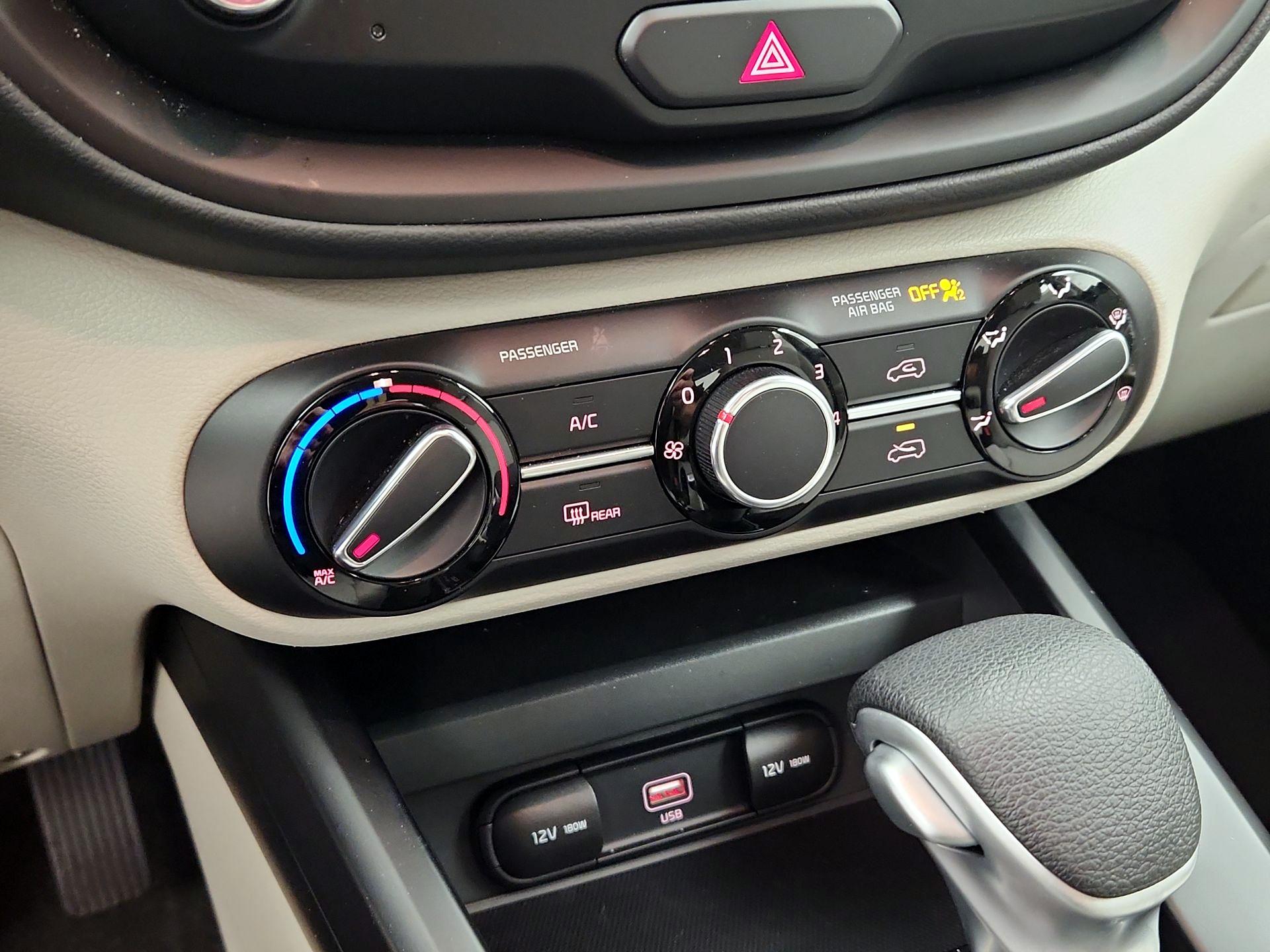 Thumbnail: 2020 Kia Soul - 16