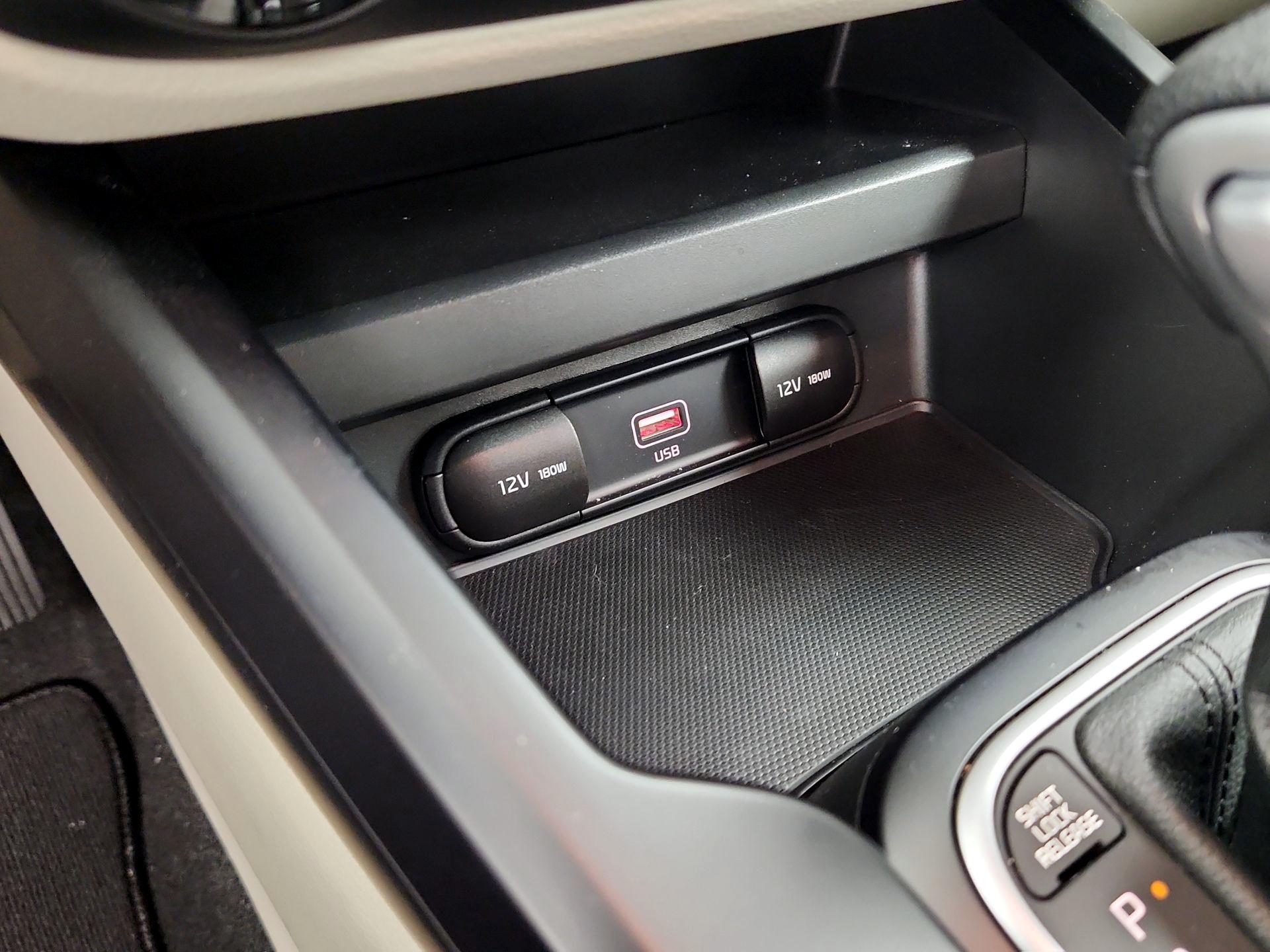 Thumbnail: 2020 Kia Soul - 18