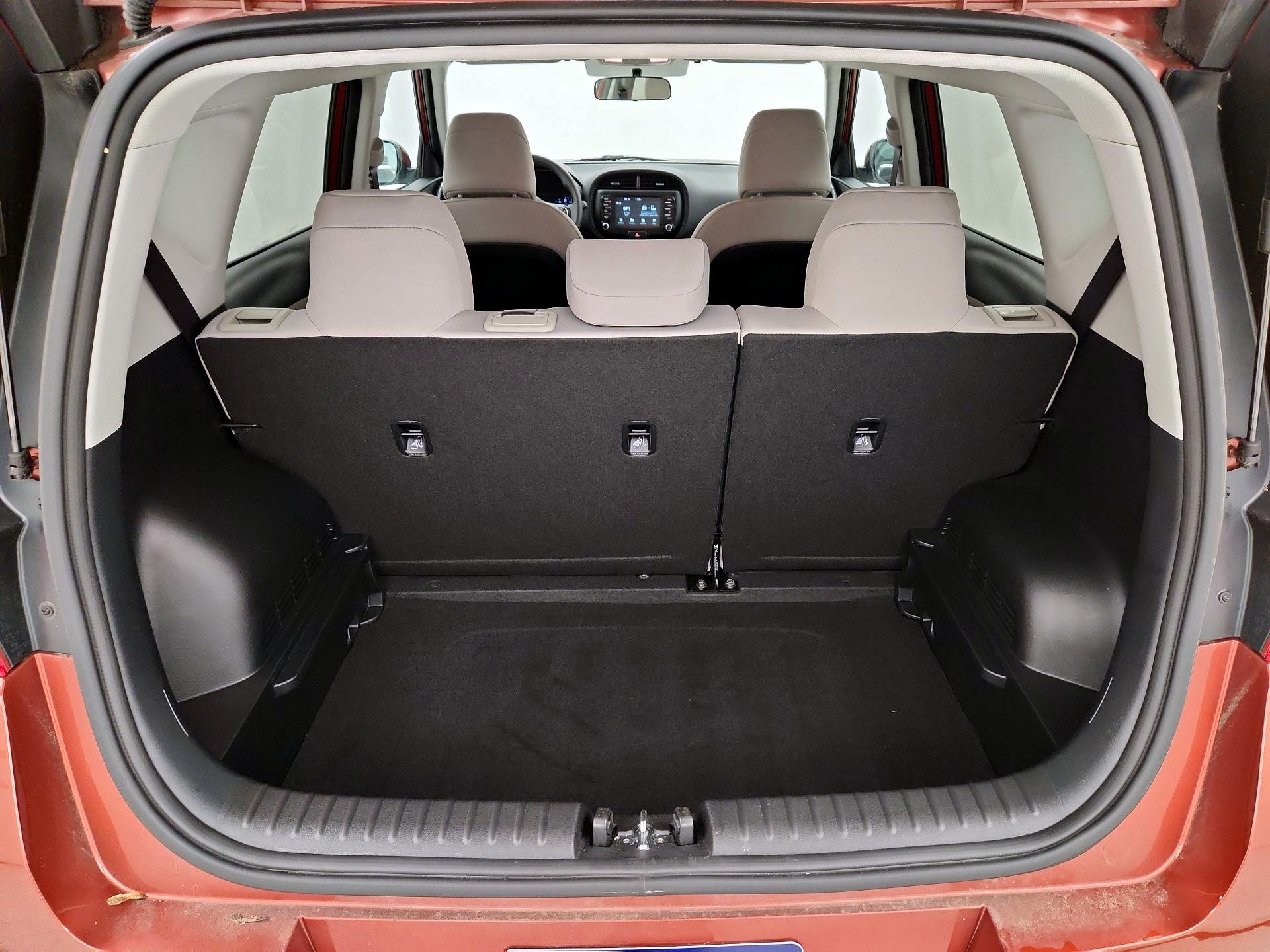 Thumbnail: 2020 Kia Soul - 20