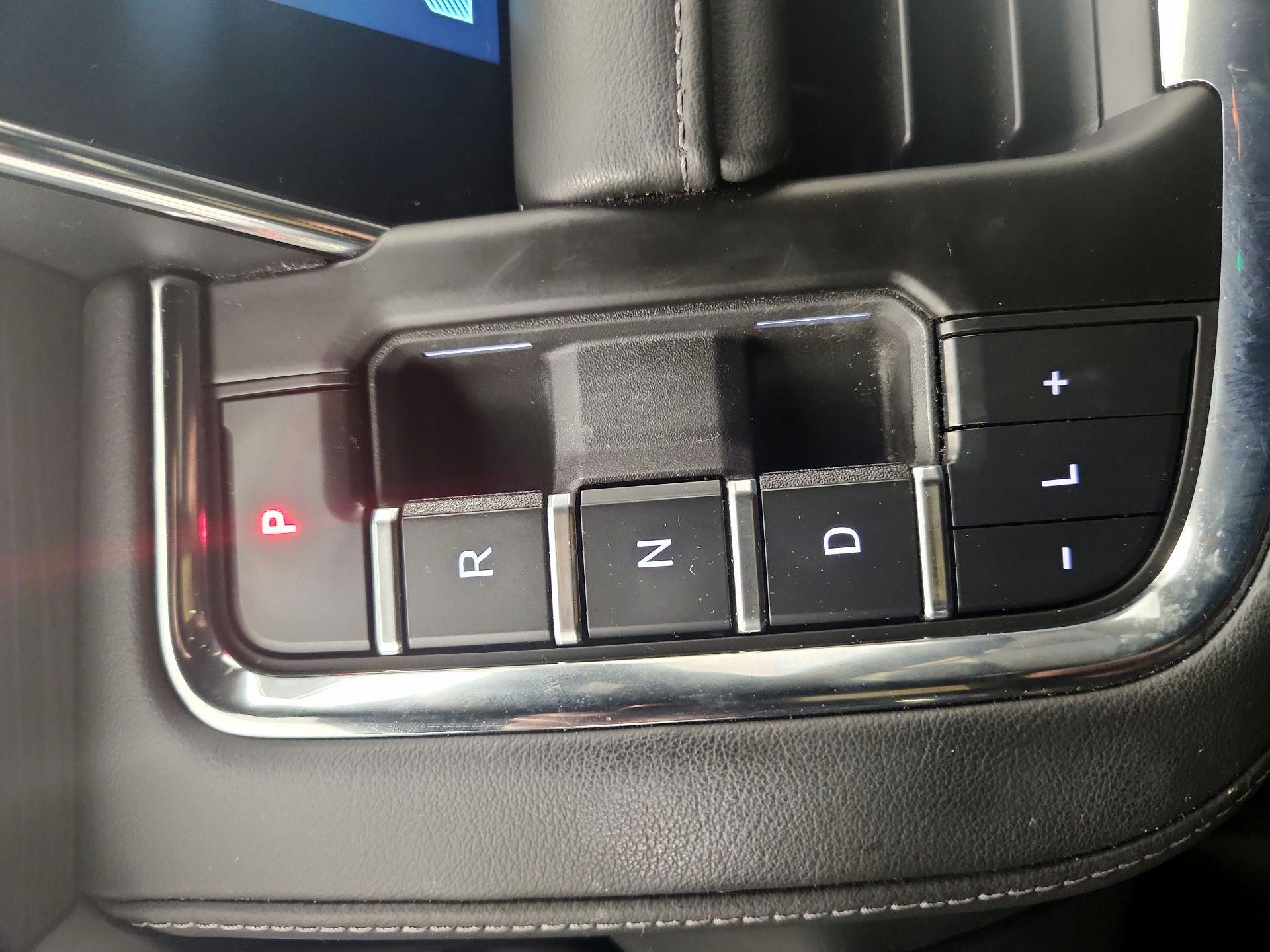 Thumbnail: 2022 Chevrolet Suburban - 18