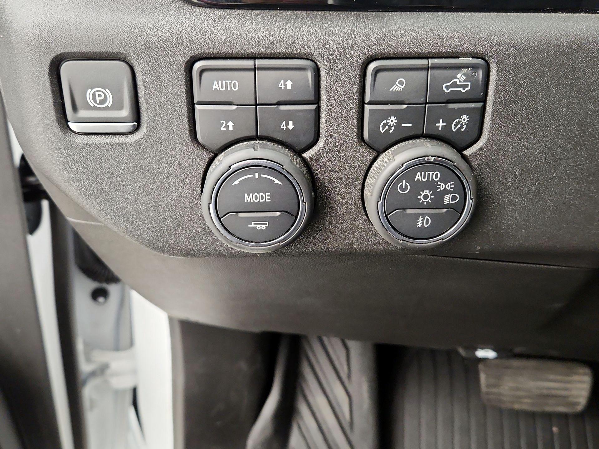 Thumbnail: 2024 Chevrolet Silverado 1500 - 13