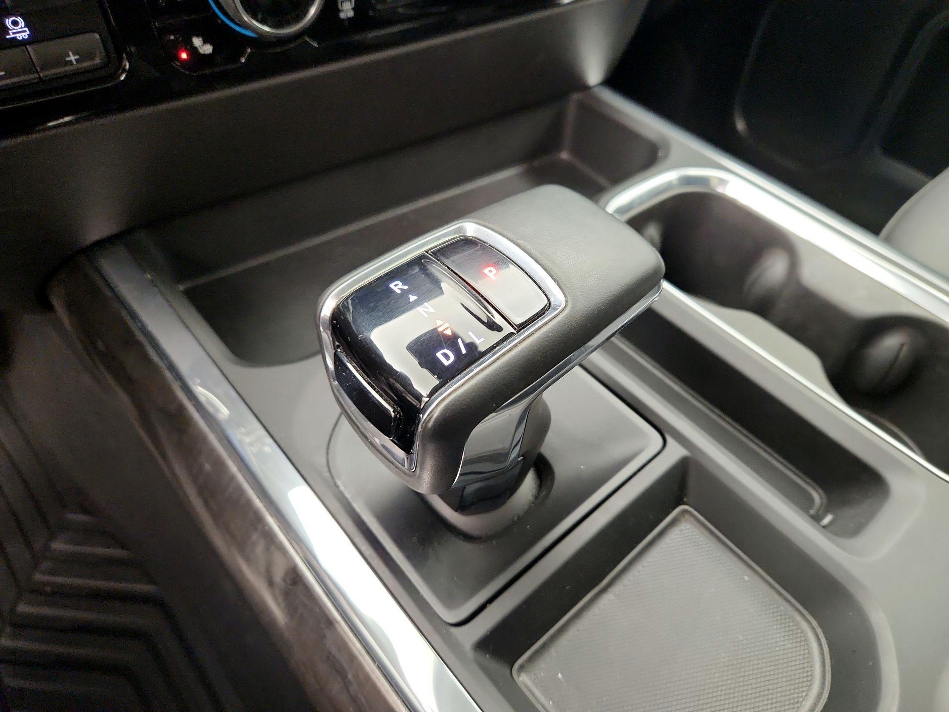 Thumbnail: 2024 Chevrolet Silverado 1500 - 17