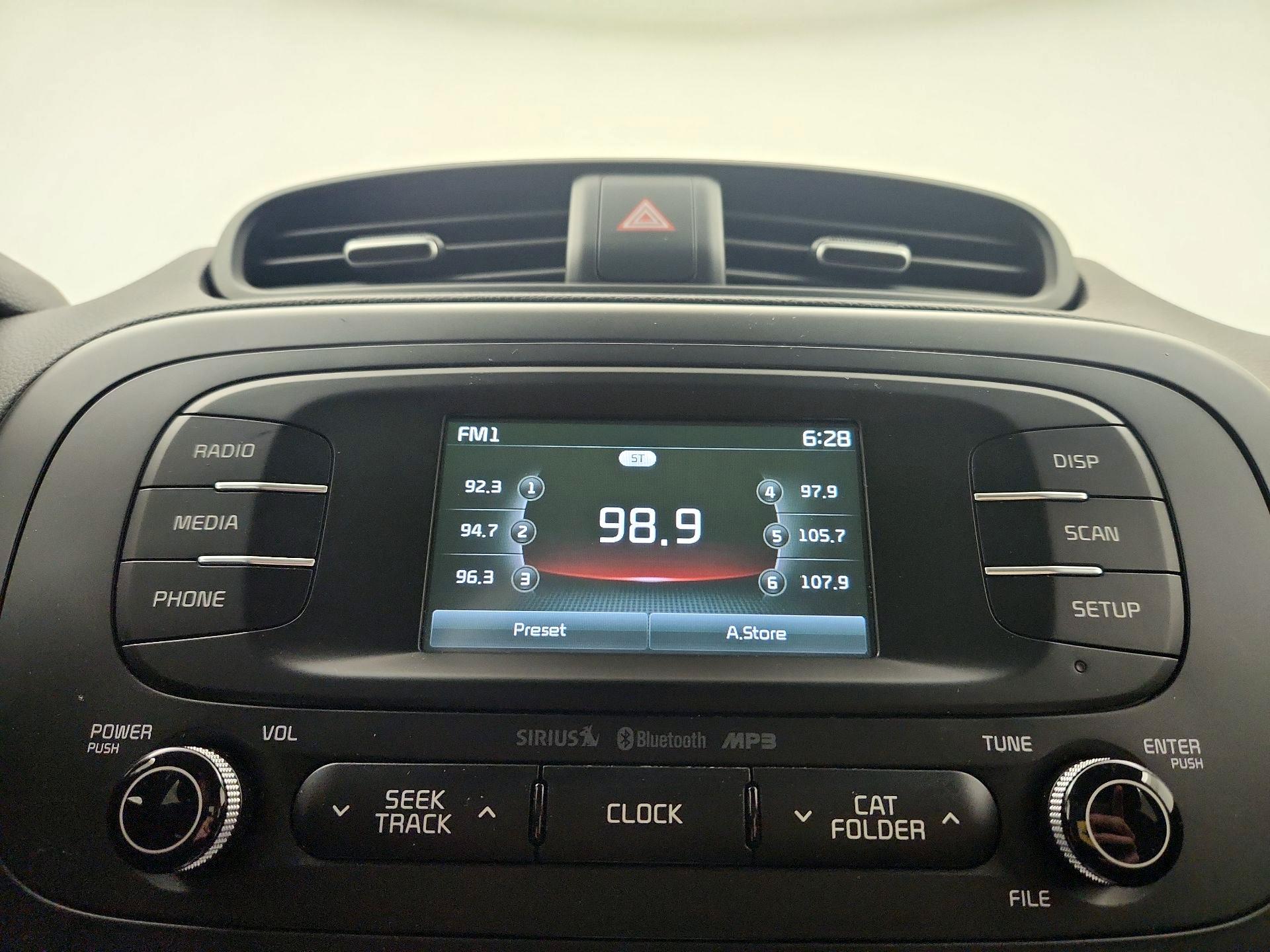 Thumbnail: 2016 Kia Soul - 15