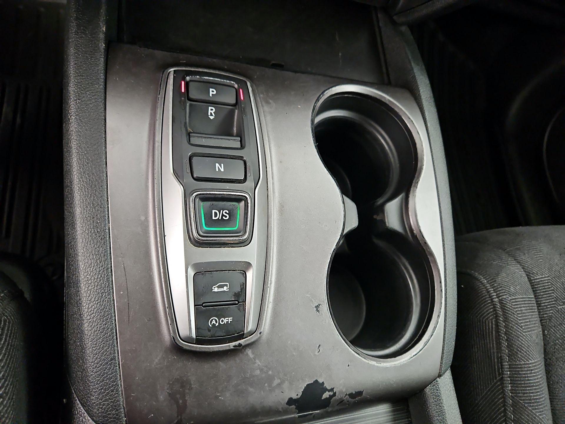 Thumbnail: 2022 Honda Pilot - 17