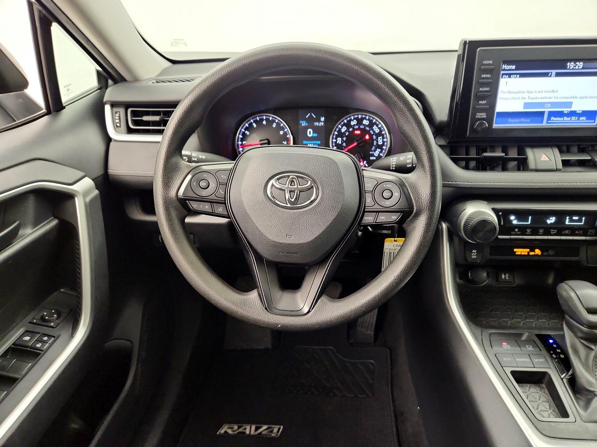 Thumbnail: 2019 Toyota RAV4 - 10