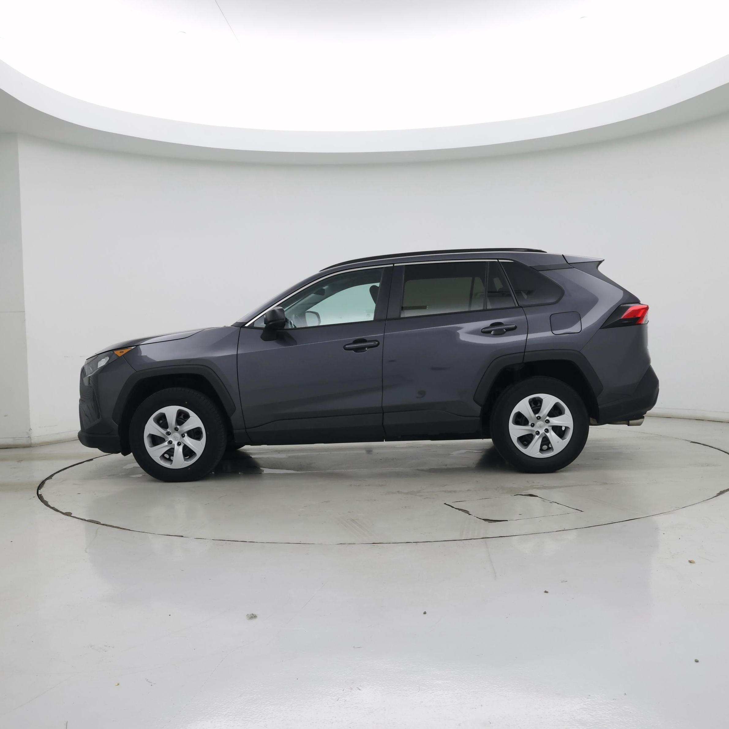 Thumbnail: 2019 Toyota RAV4 - 3