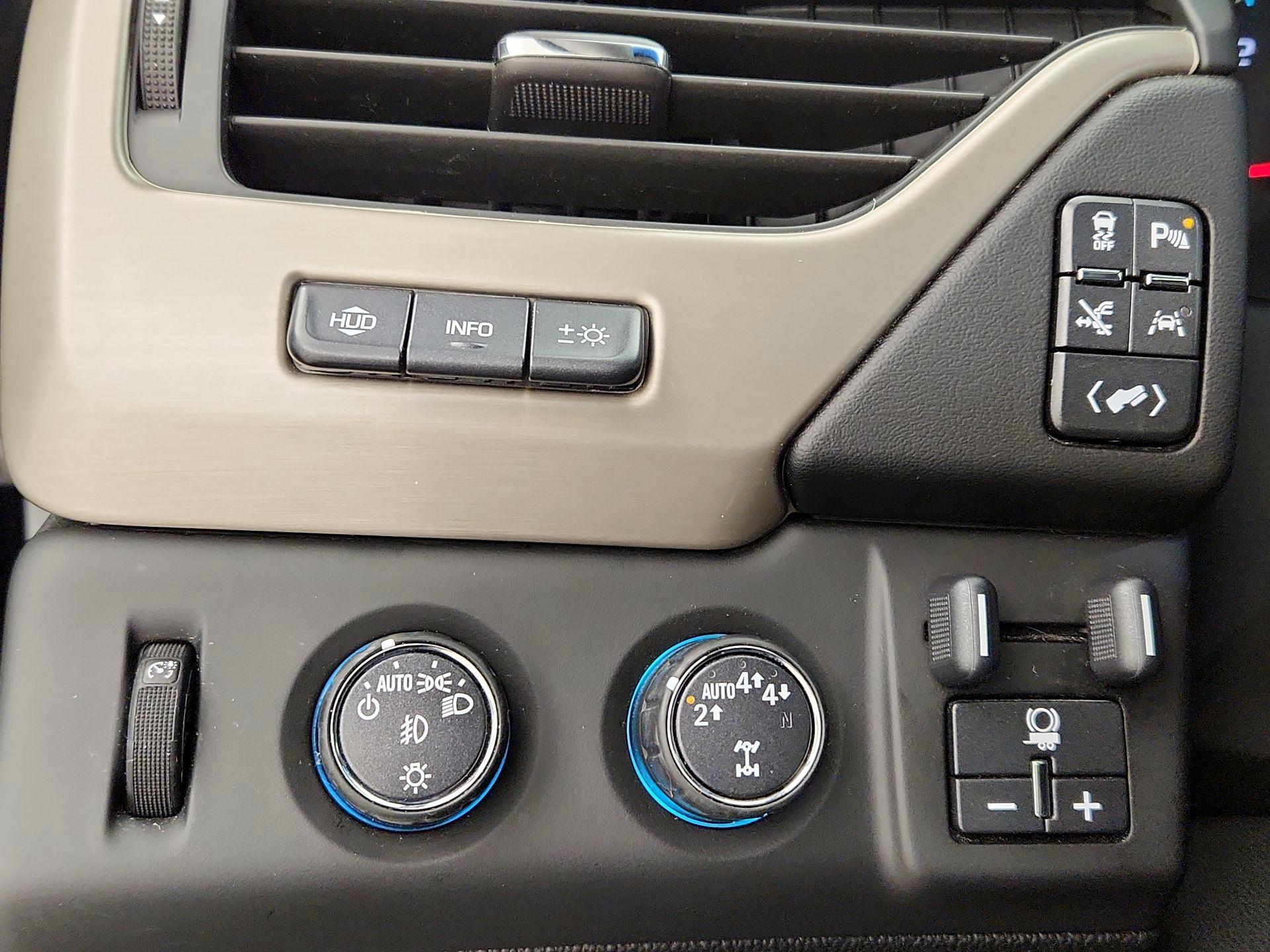 Thumbnail: 2017 GMC Yukon - 13