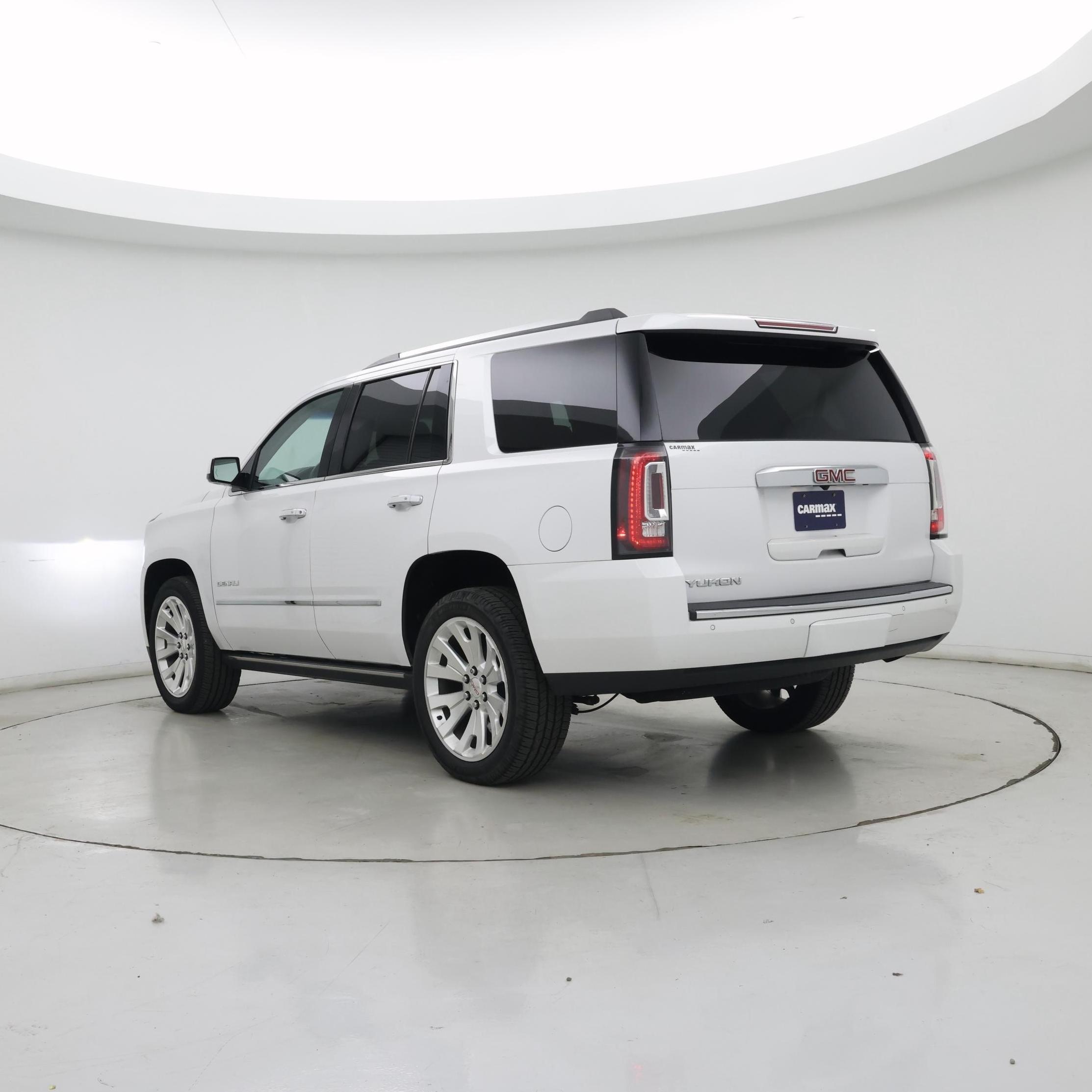 Thumbnail: 2017 GMC Yukon - 2