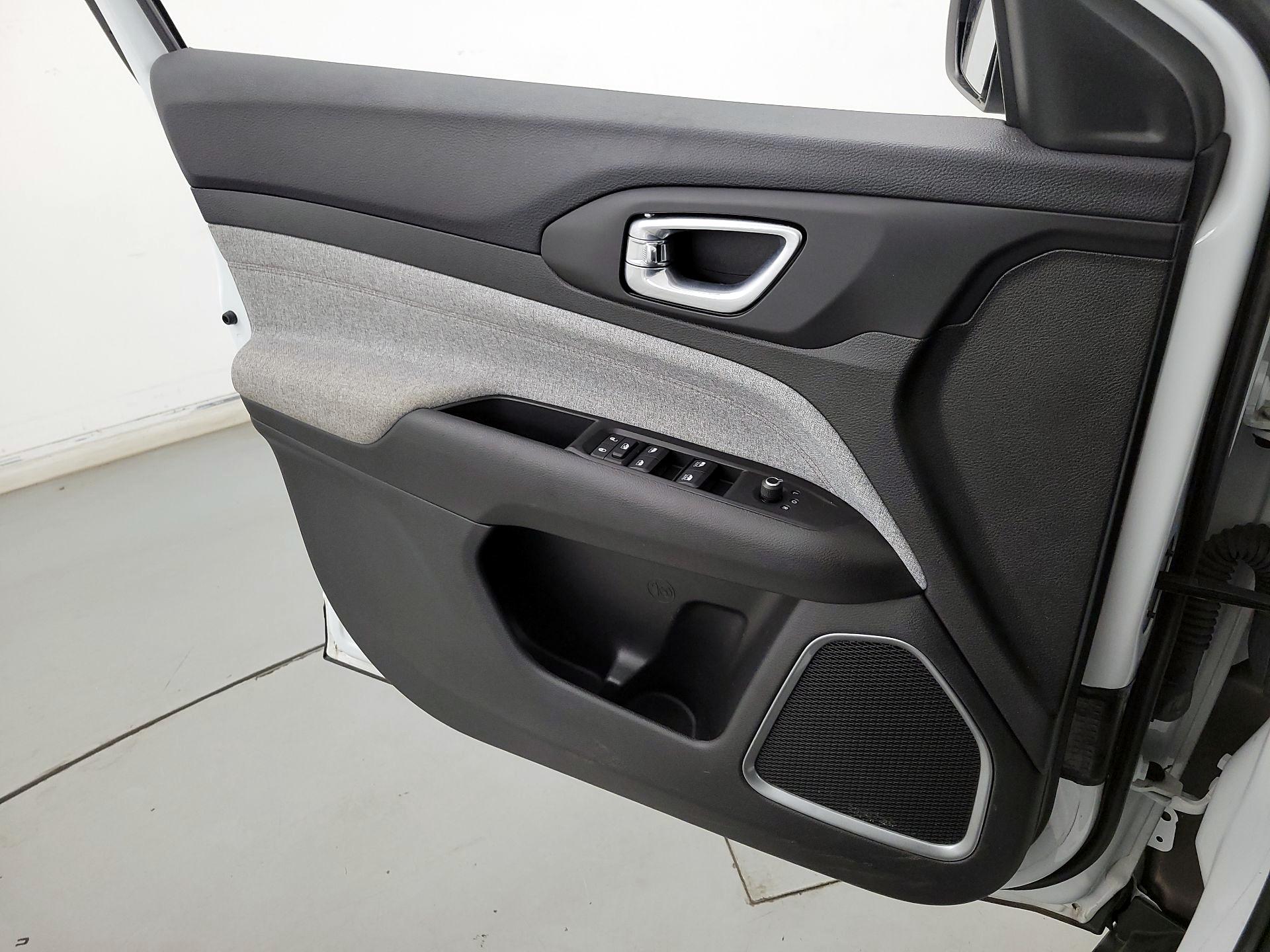 Thumbnail: 2022 Jeep Compass - 12