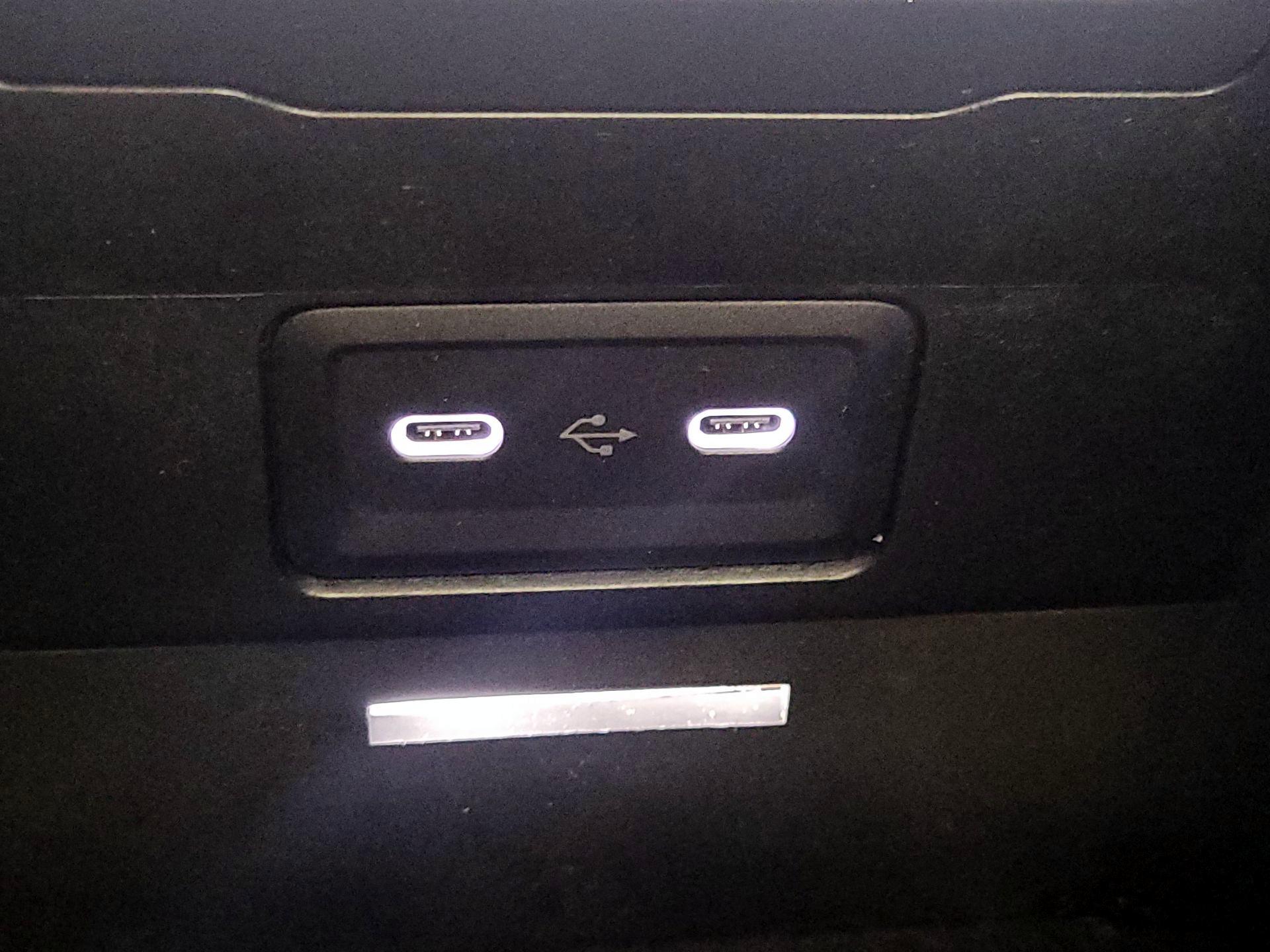 Thumbnail: 2024 Mercedes-Benz C-Class - 19