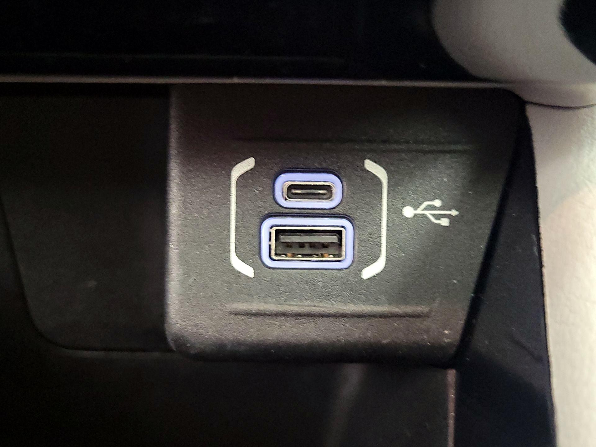 Thumbnail: 2022 Jeep Compass - 18