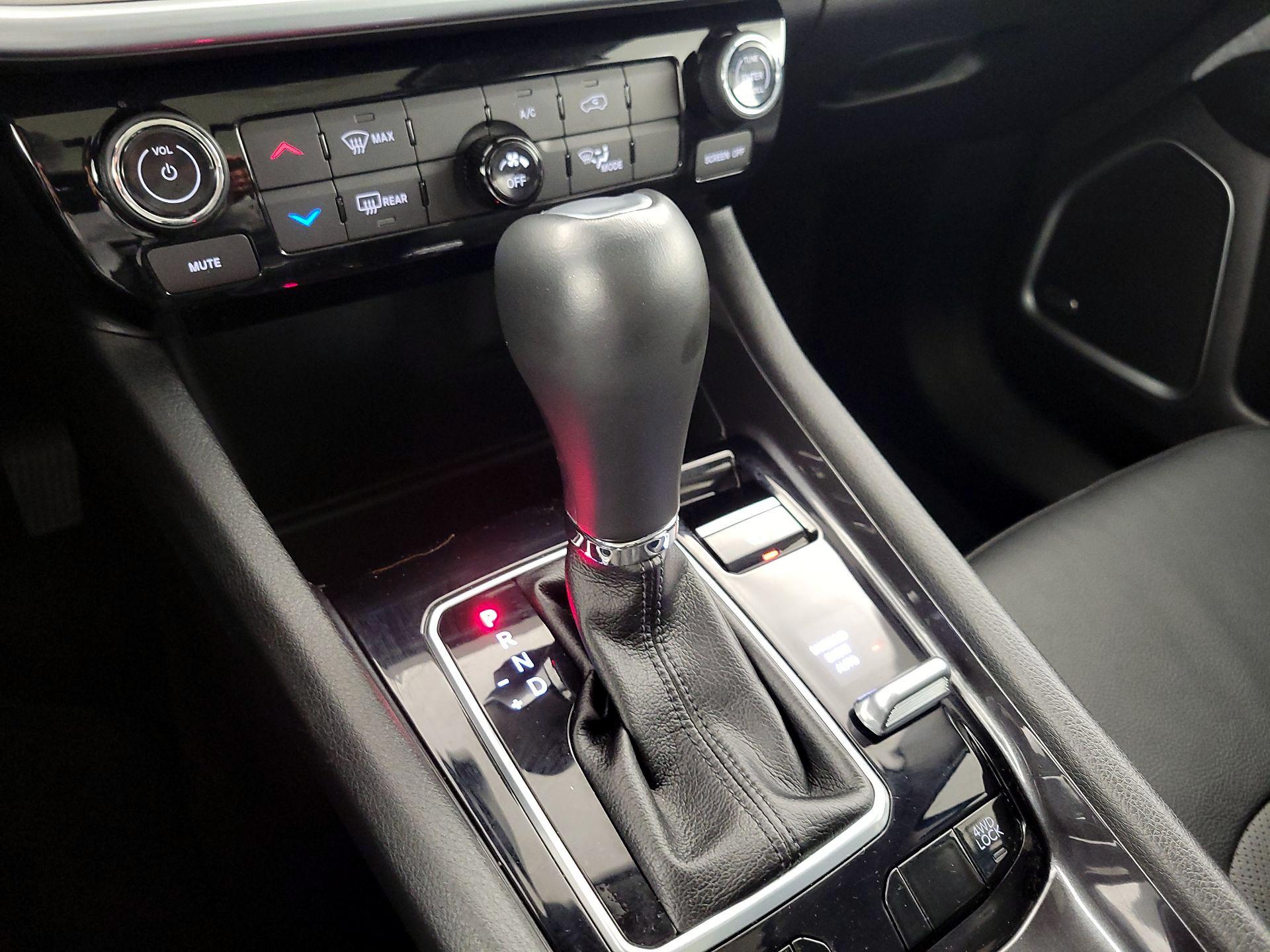 Thumbnail: 2022 Jeep Compass - 17