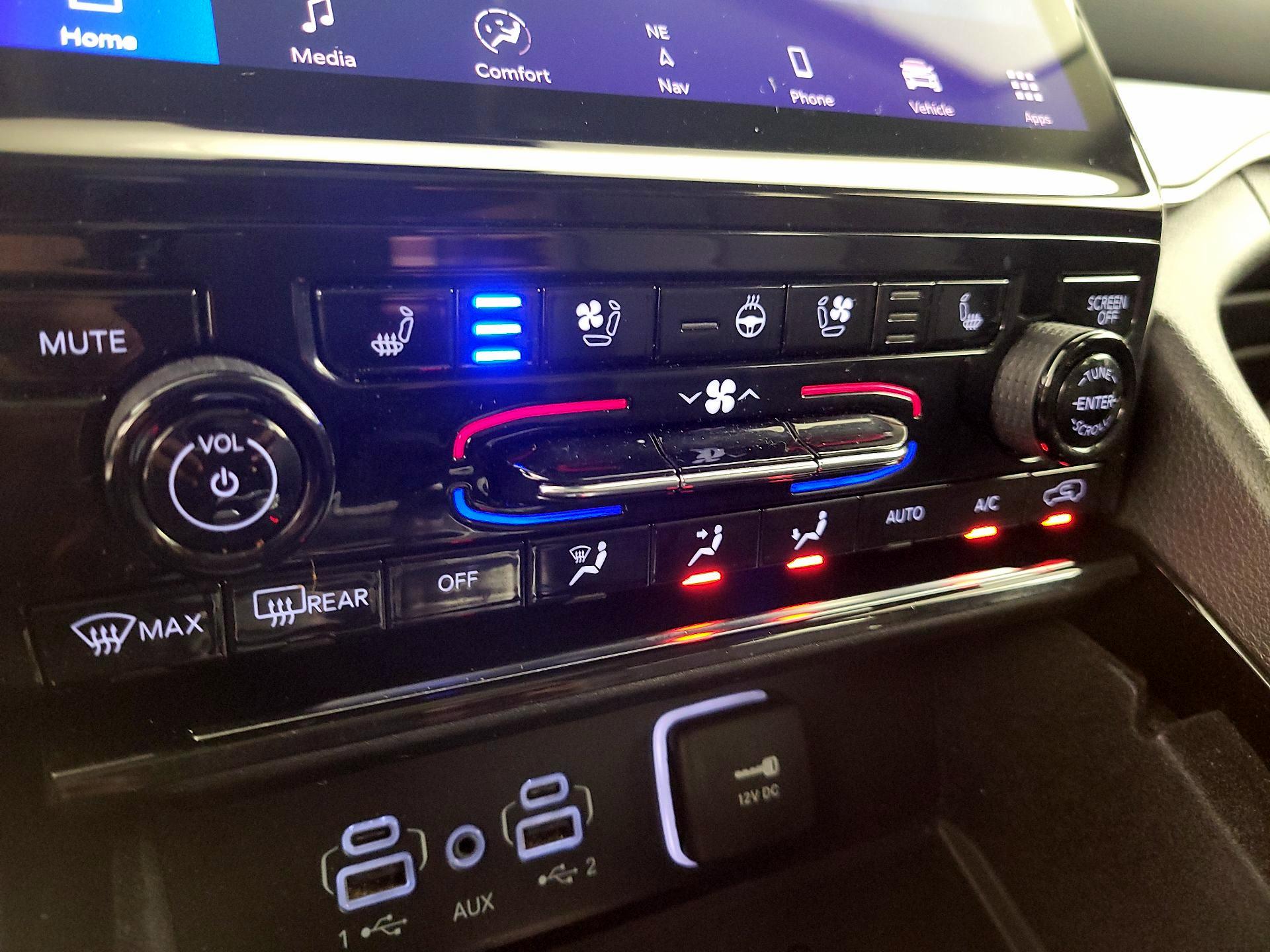 Thumbnail: 2022 Jeep Grand Cherokee L - 17