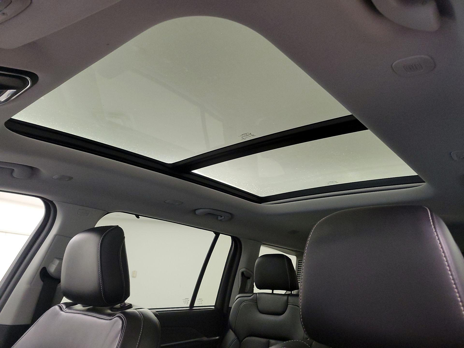 Thumbnail: 2022 Jeep Grand Cherokee L - 20