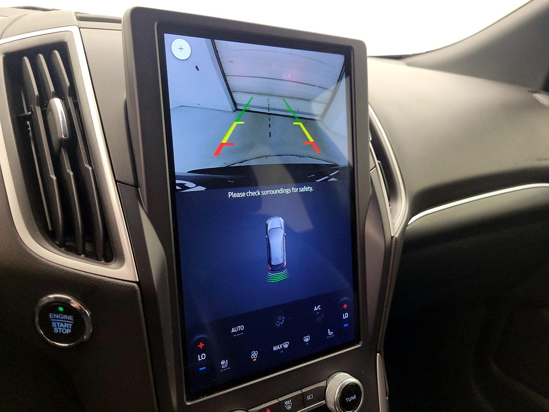 Thumbnail: 2022 Ford Edge - 15