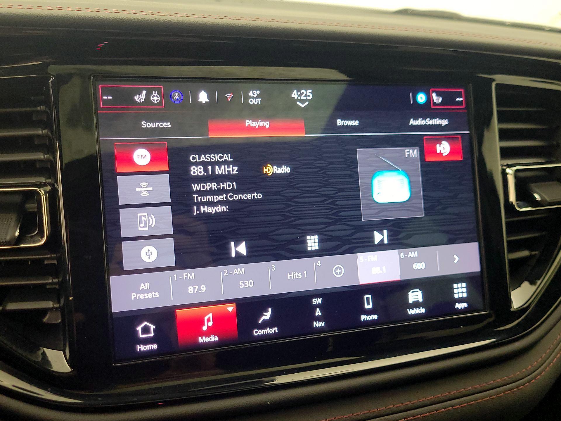 Thumbnail: 2022 Dodge Durango - 16