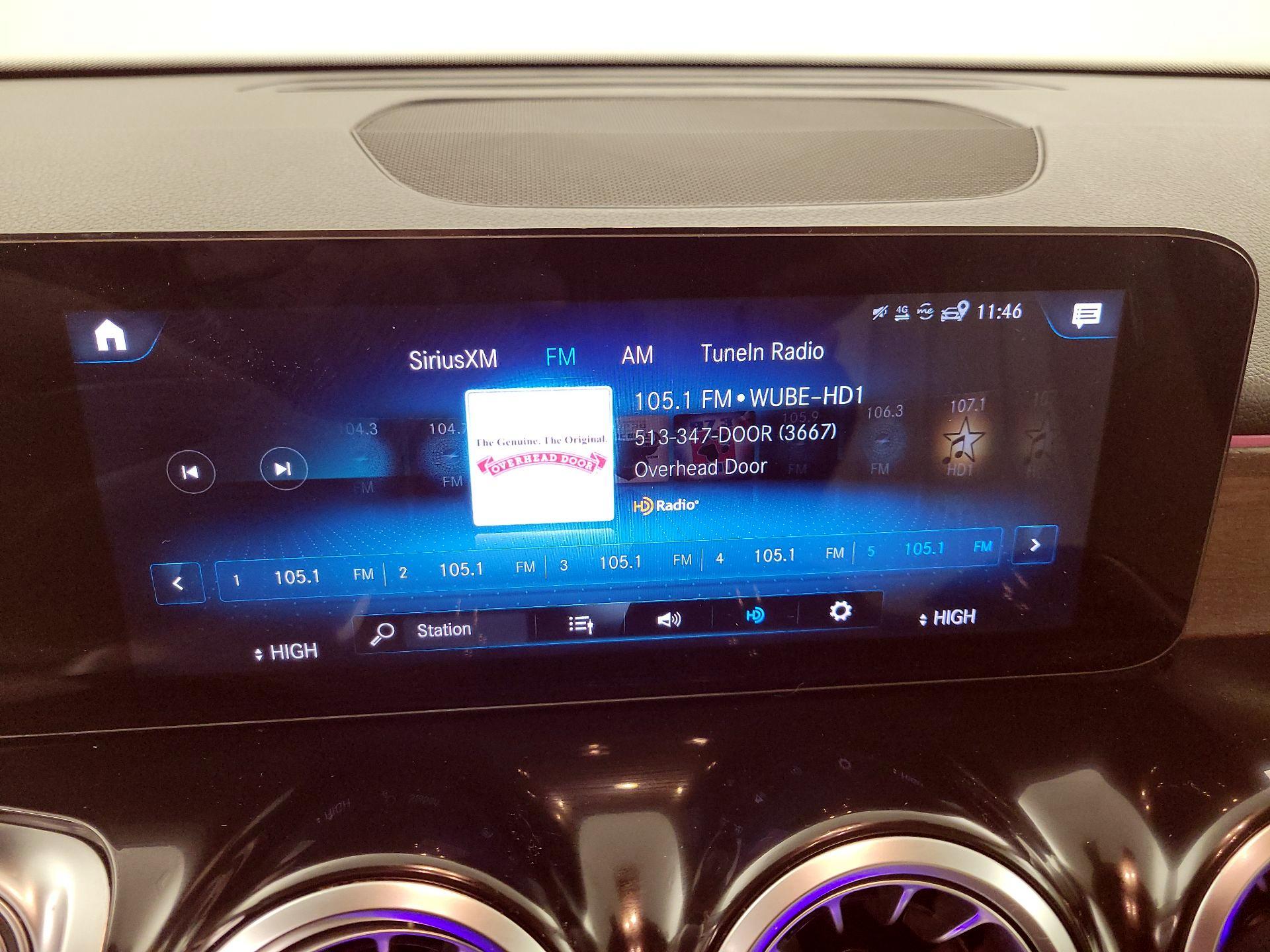 Thumbnail: 2022 Mercedes-Benz GLB - 16