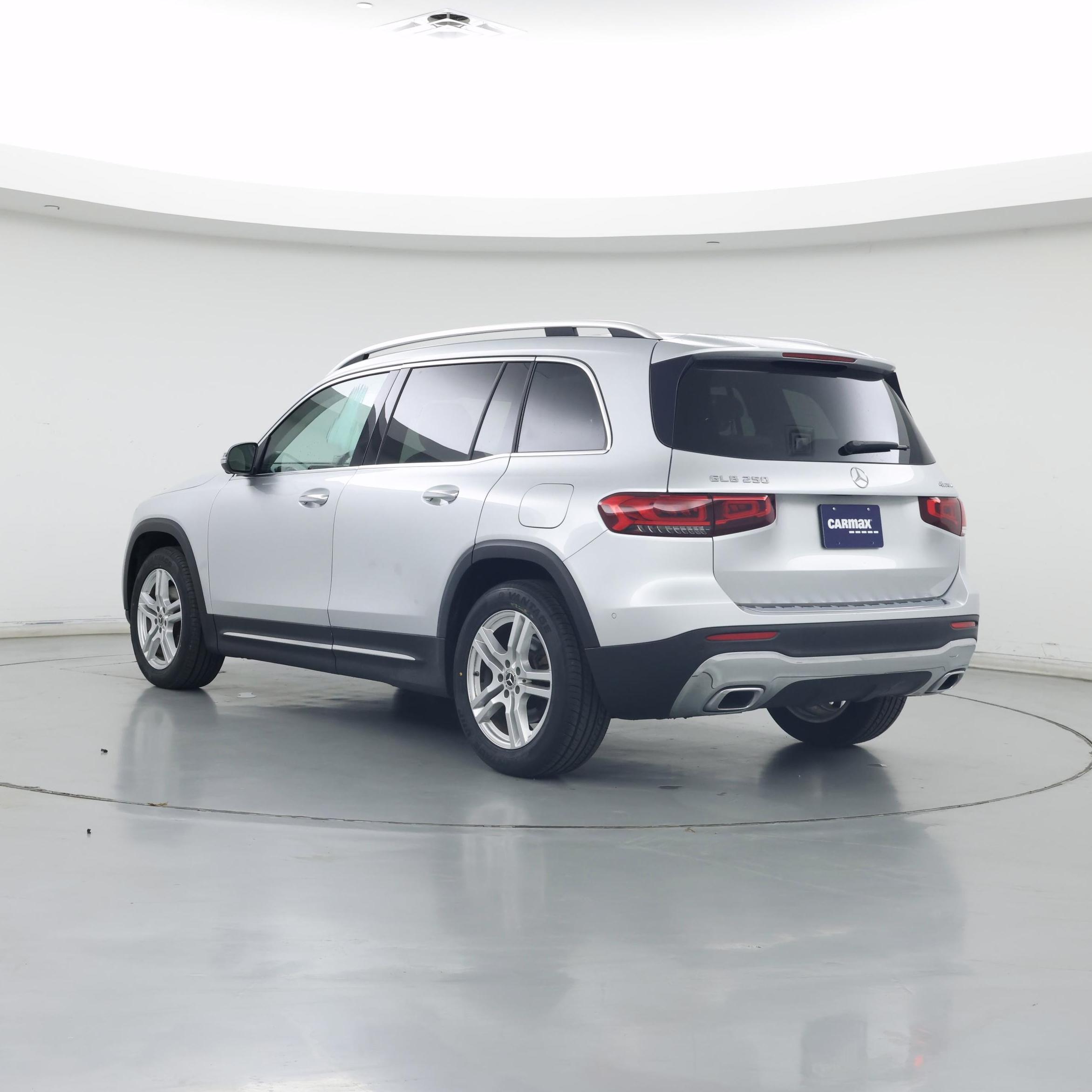 Thumbnail: 2022 Mercedes-Benz GLB - 2