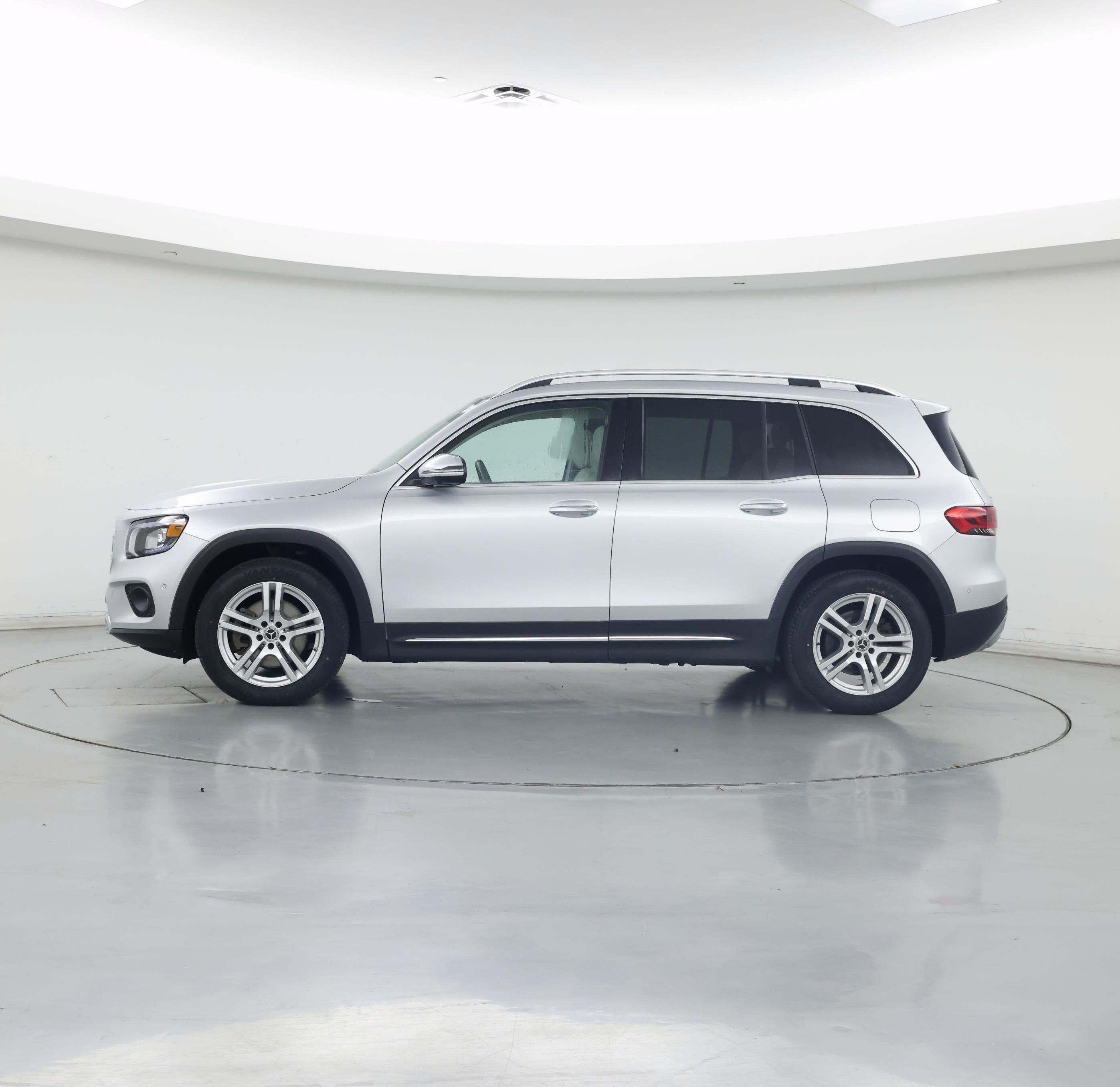 Thumbnail: 2022 Mercedes-Benz GLB - 3