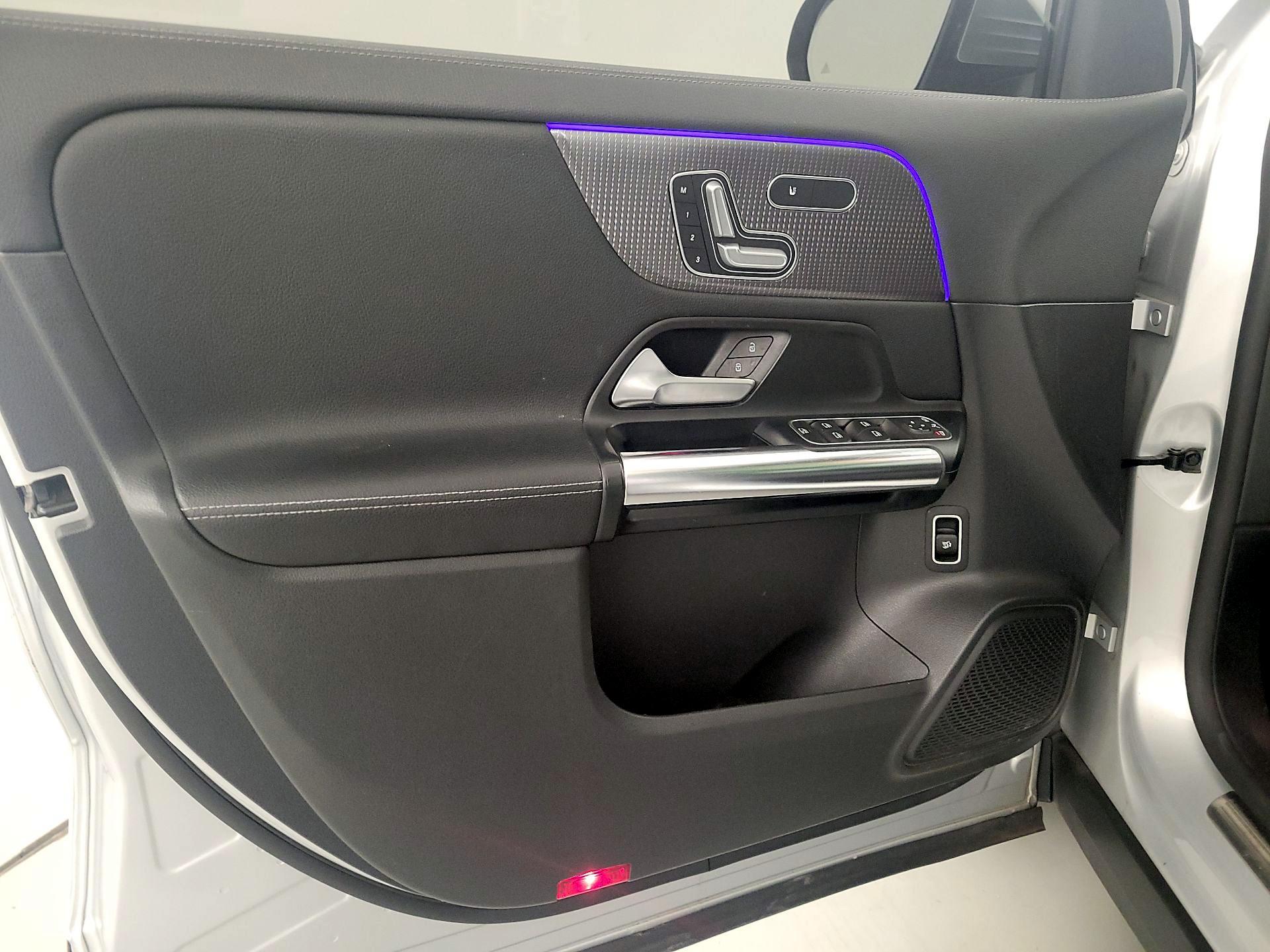 Thumbnail: 2021 Mercedes-Benz GLA - 12