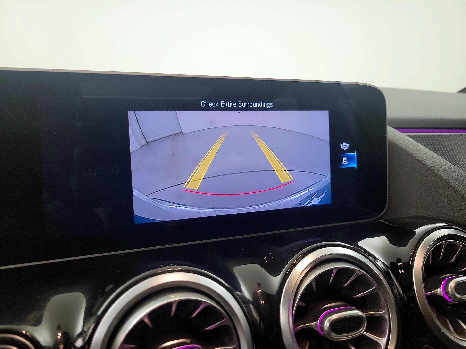 Thumbnail: 2021 Mercedes-Benz GLA - 14