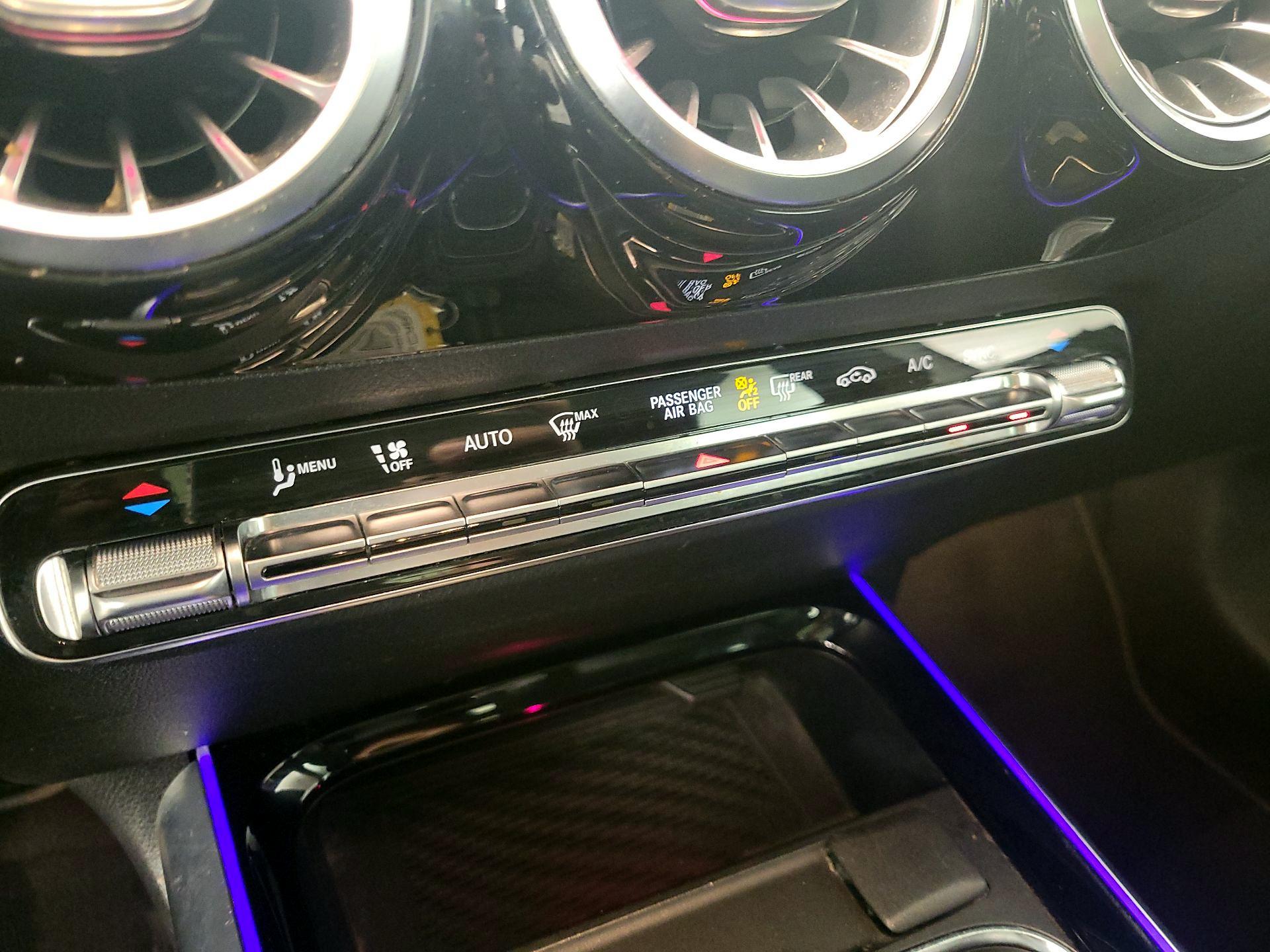 Thumbnail: 2021 Mercedes-Benz GLA - 16