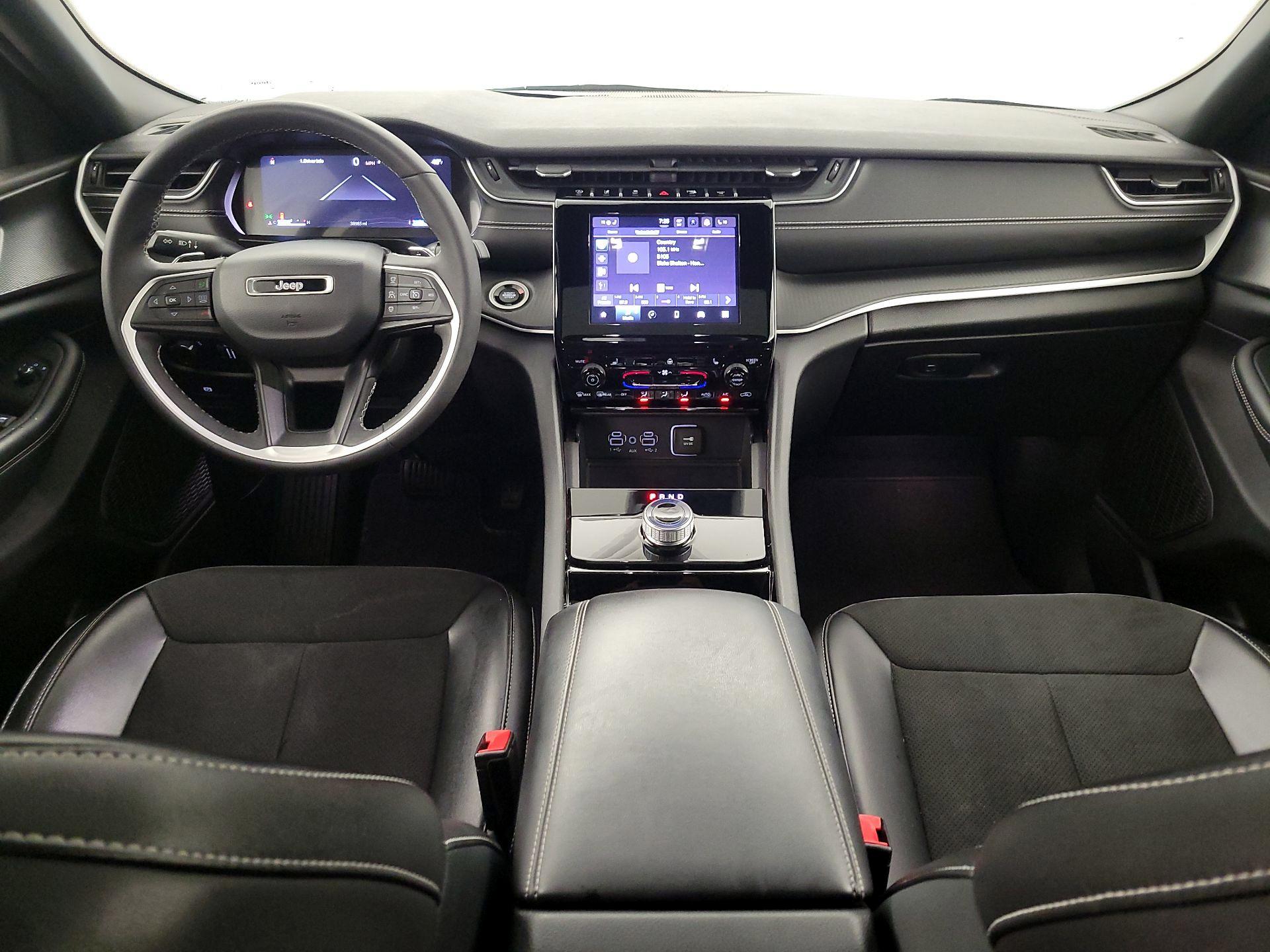 Thumbnail: 2023 Jeep Grand Cherokee - 9