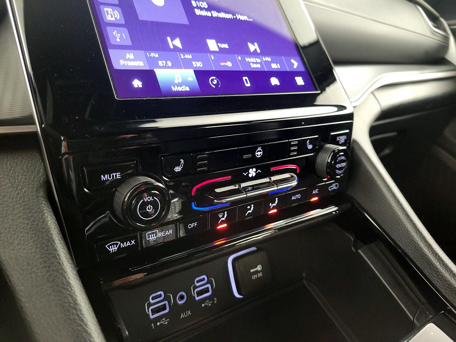 Thumbnail: 2023 Jeep Grand Cherokee - 16