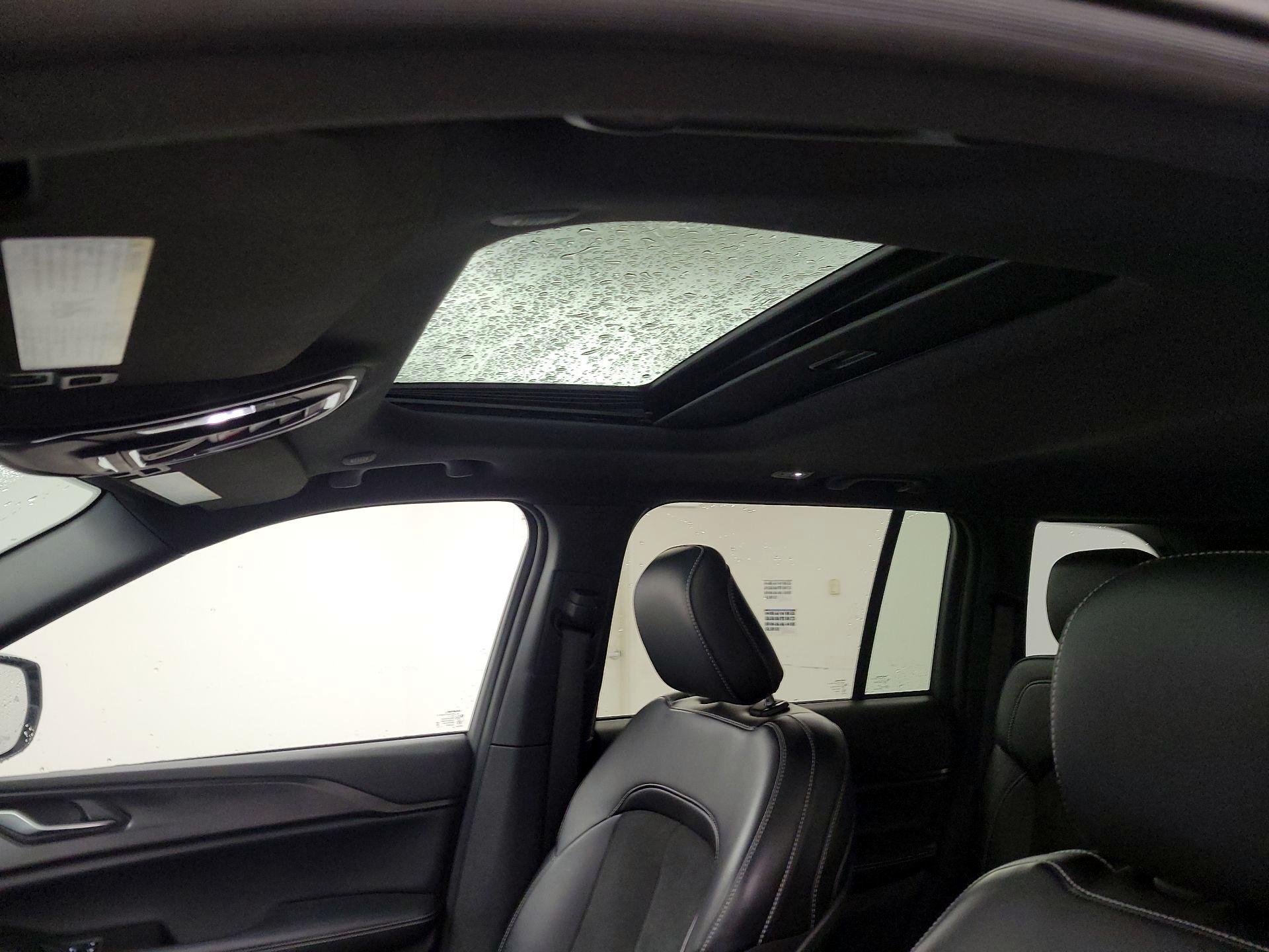 Thumbnail: 2023 Jeep Grand Cherokee - 19