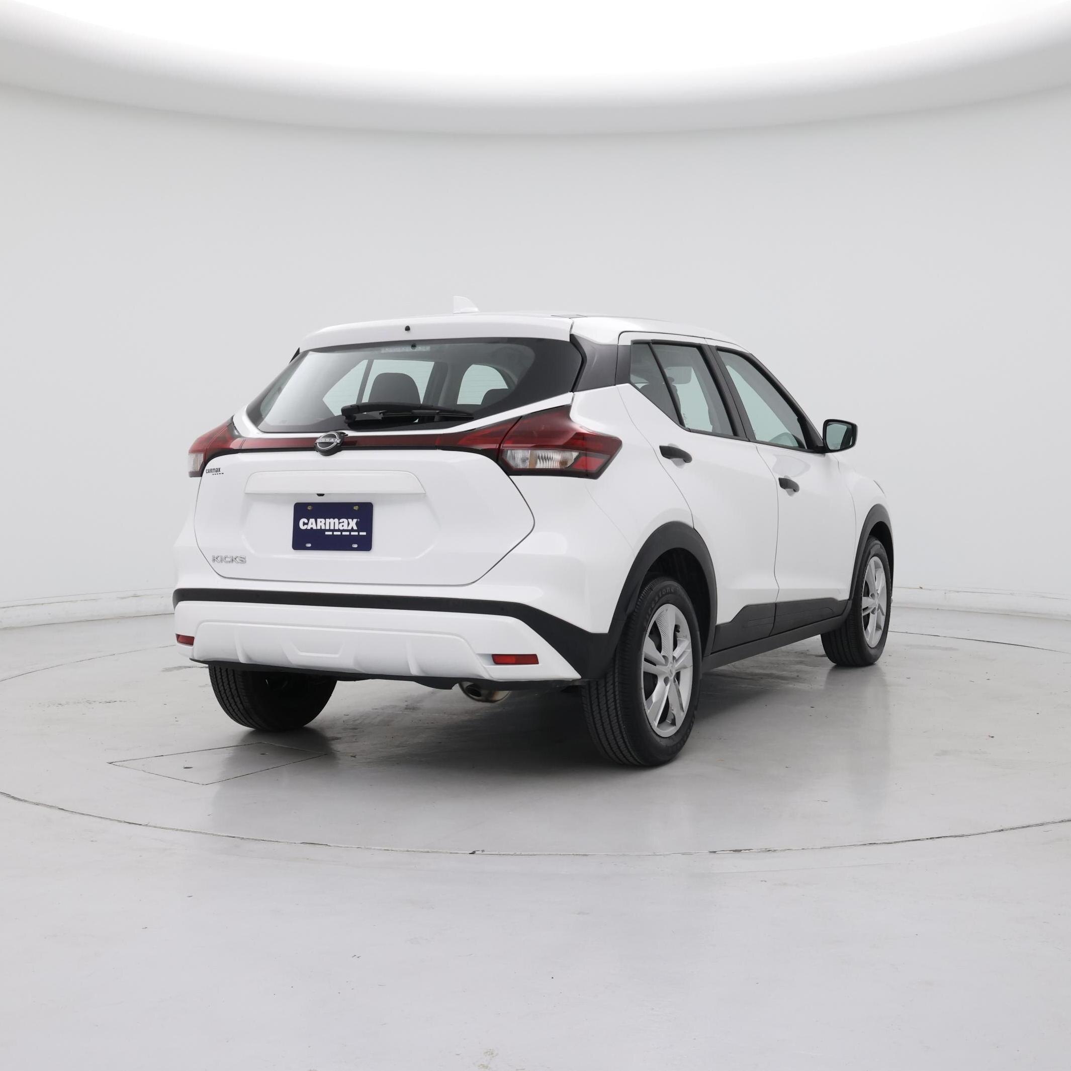 Thumbnail: 2023 Nissan Kicks - 8