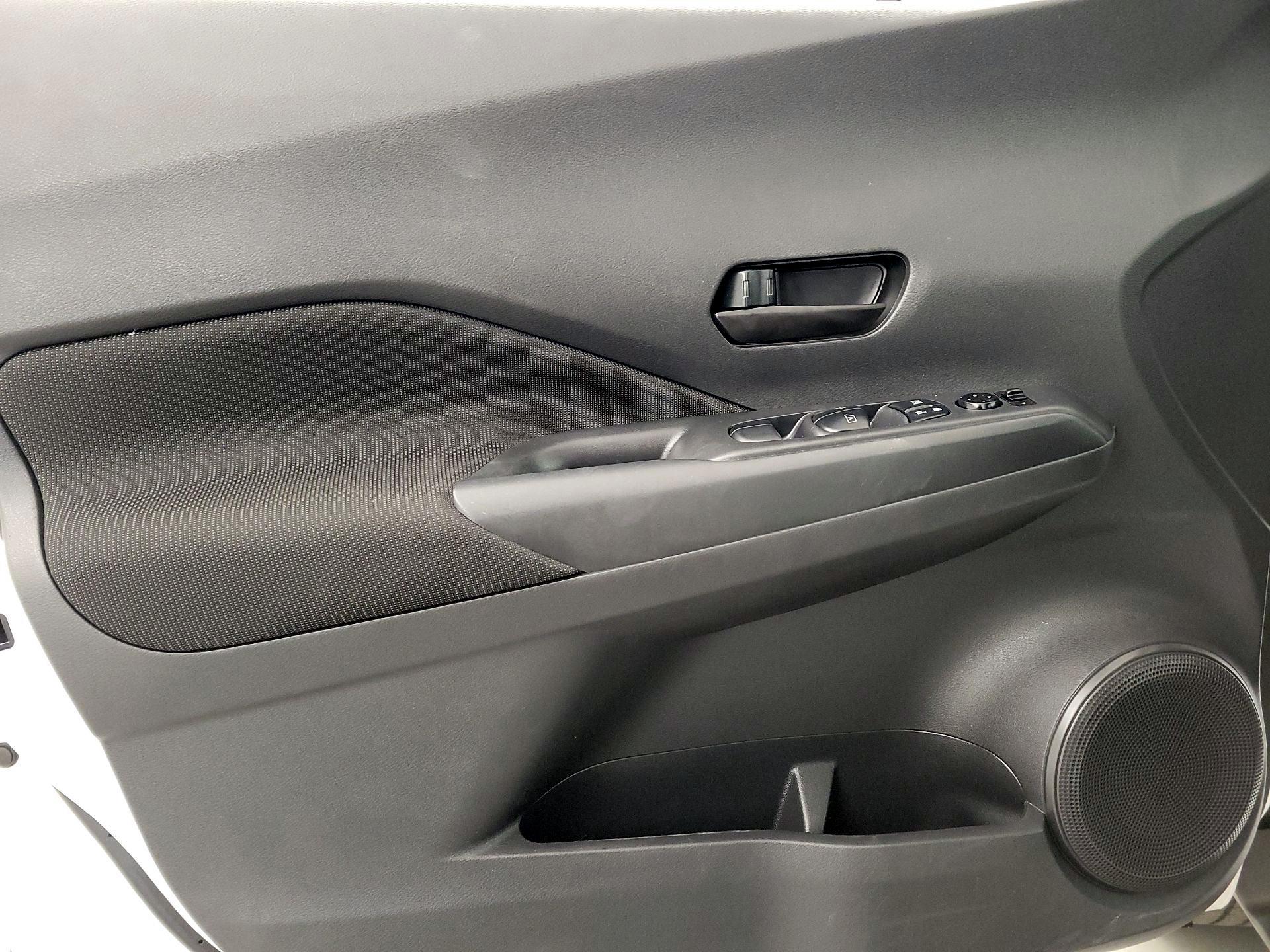 Thumbnail: 2022 Nissan Kicks - 12