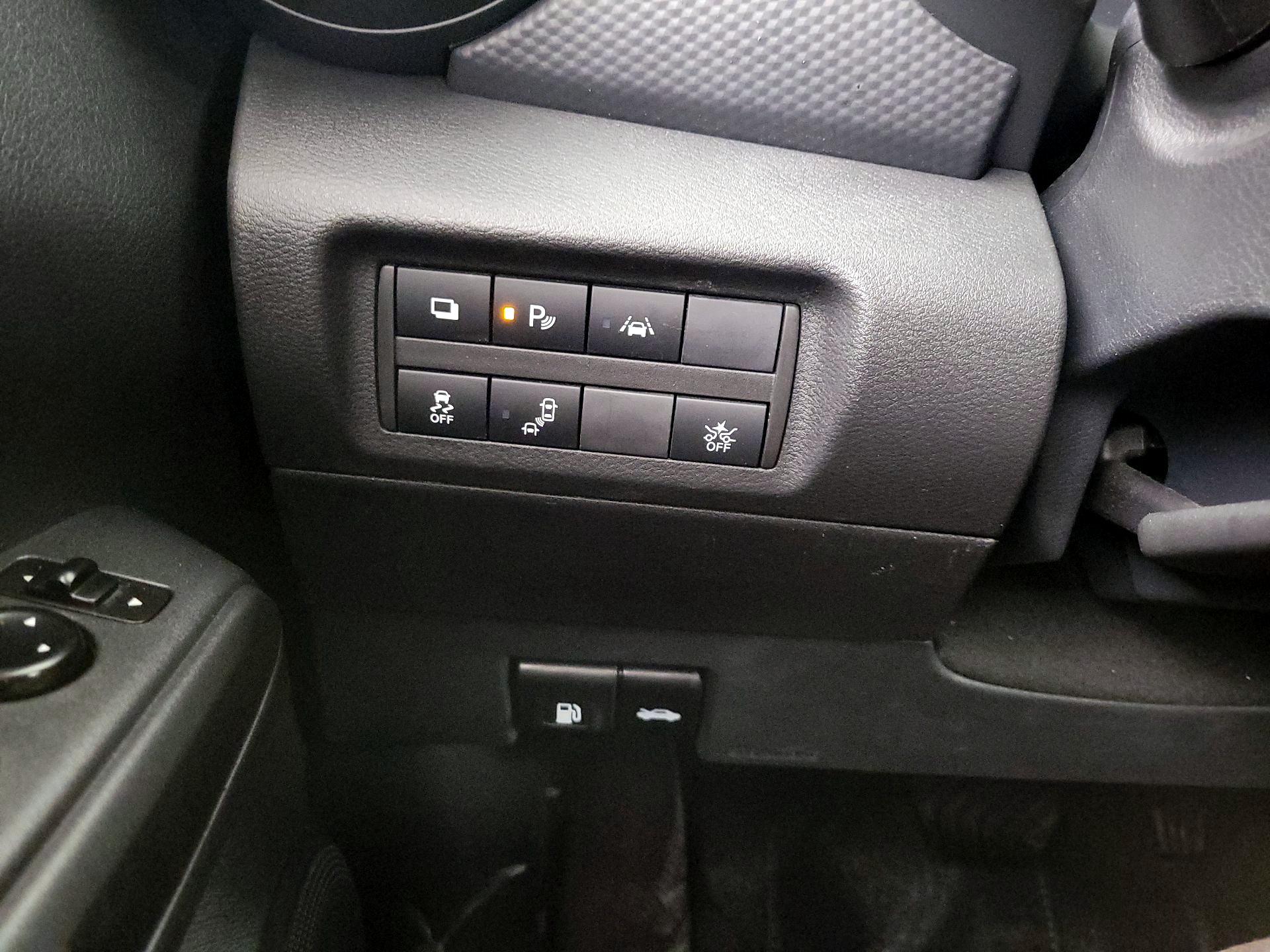 Thumbnail: 2022 Nissan Kicks - 13