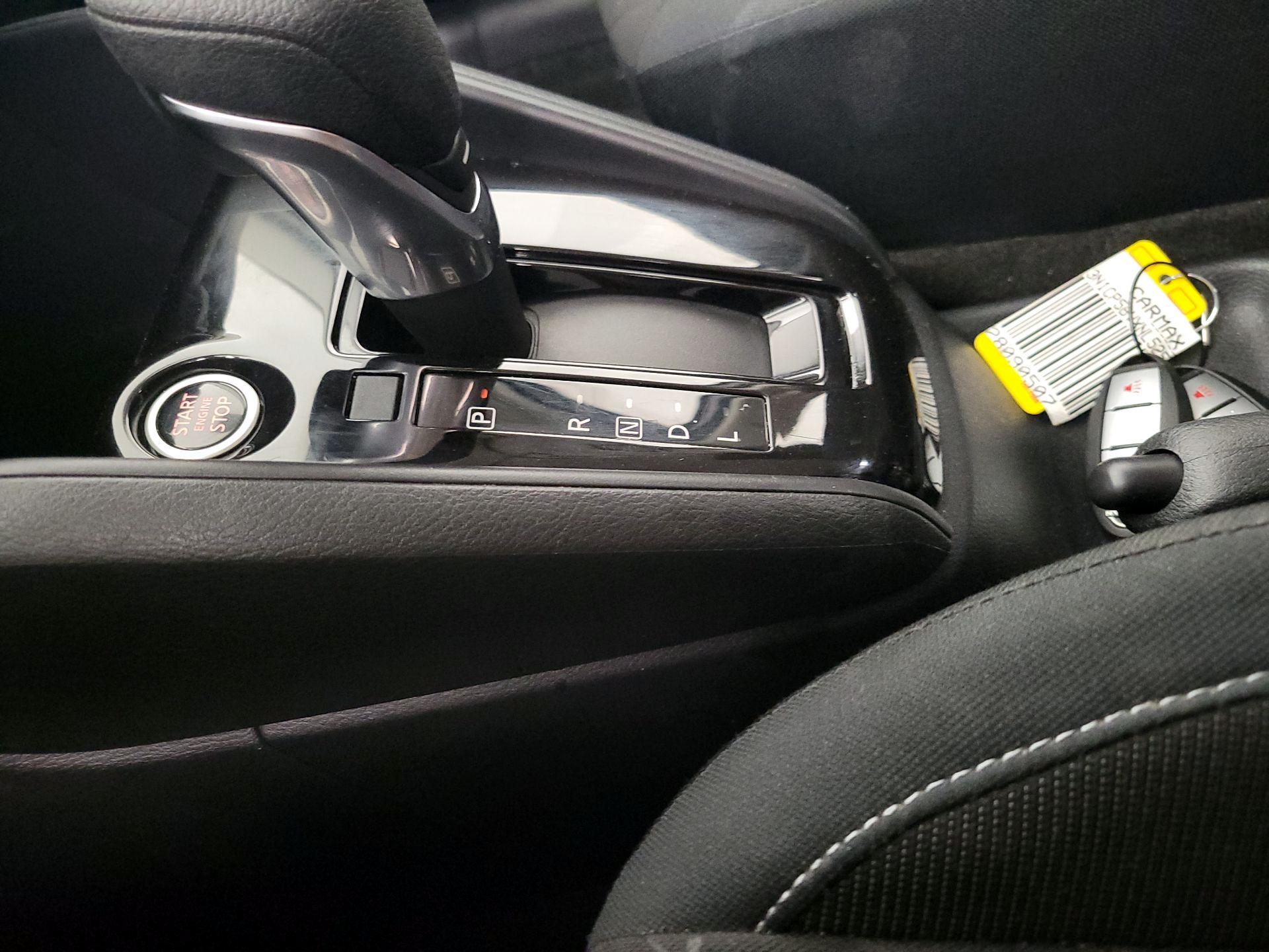 Thumbnail: 2022 Nissan Kicks - 17