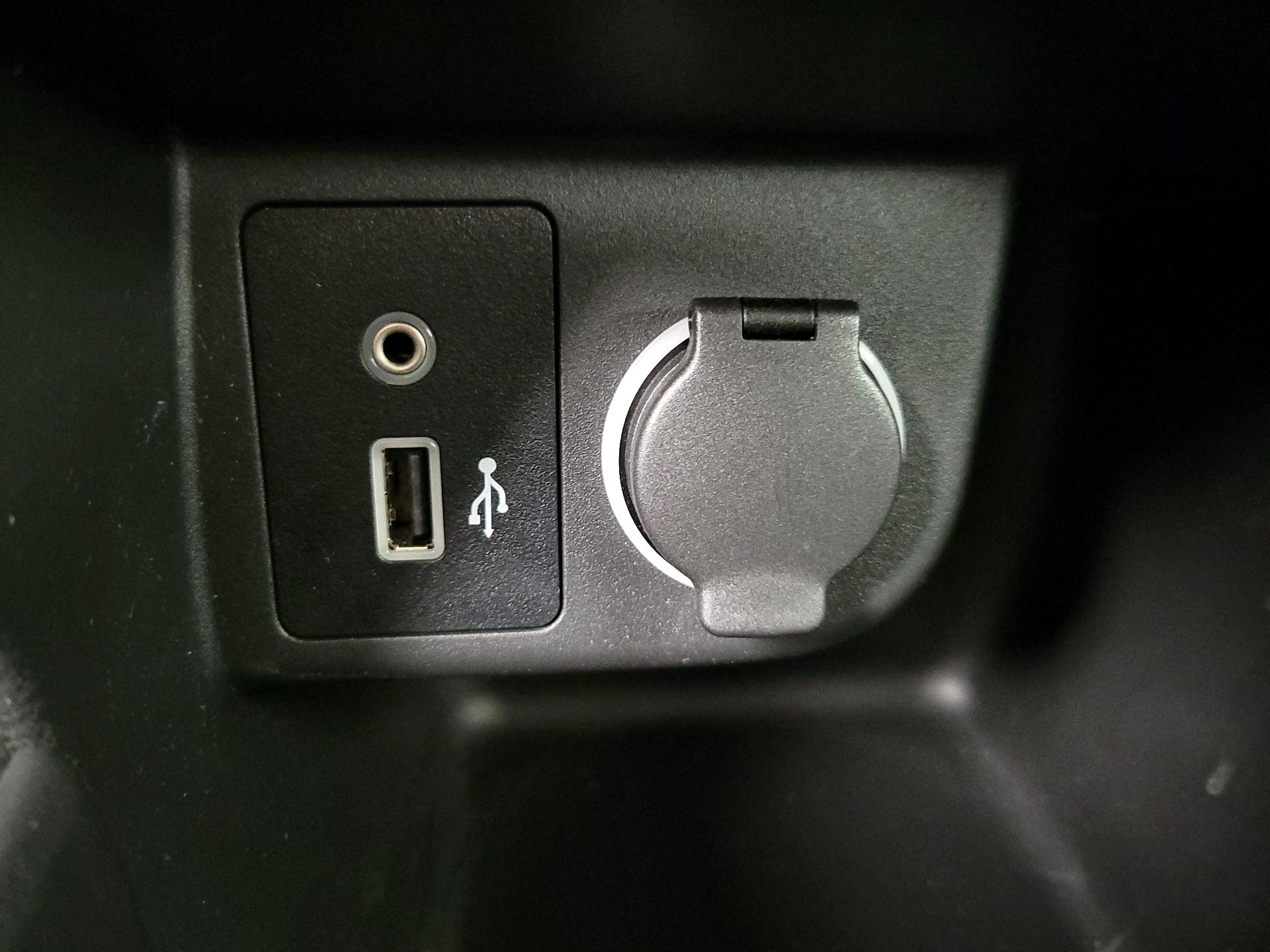 Thumbnail: 2022 Nissan Kicks - 18