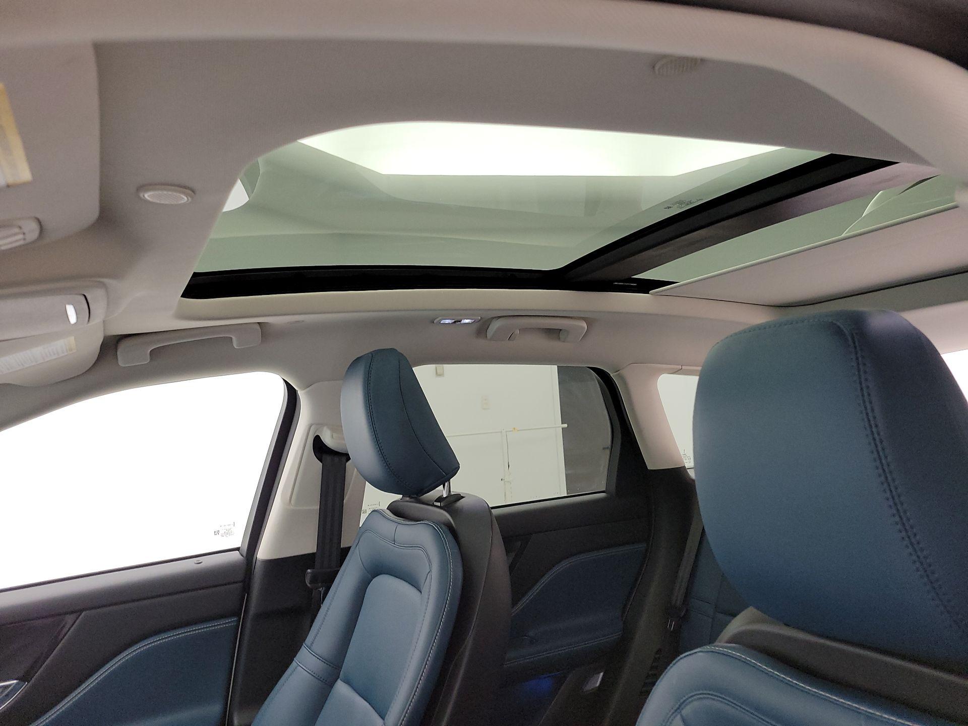 Thumbnail: 2021 Lincoln Corsair - 20